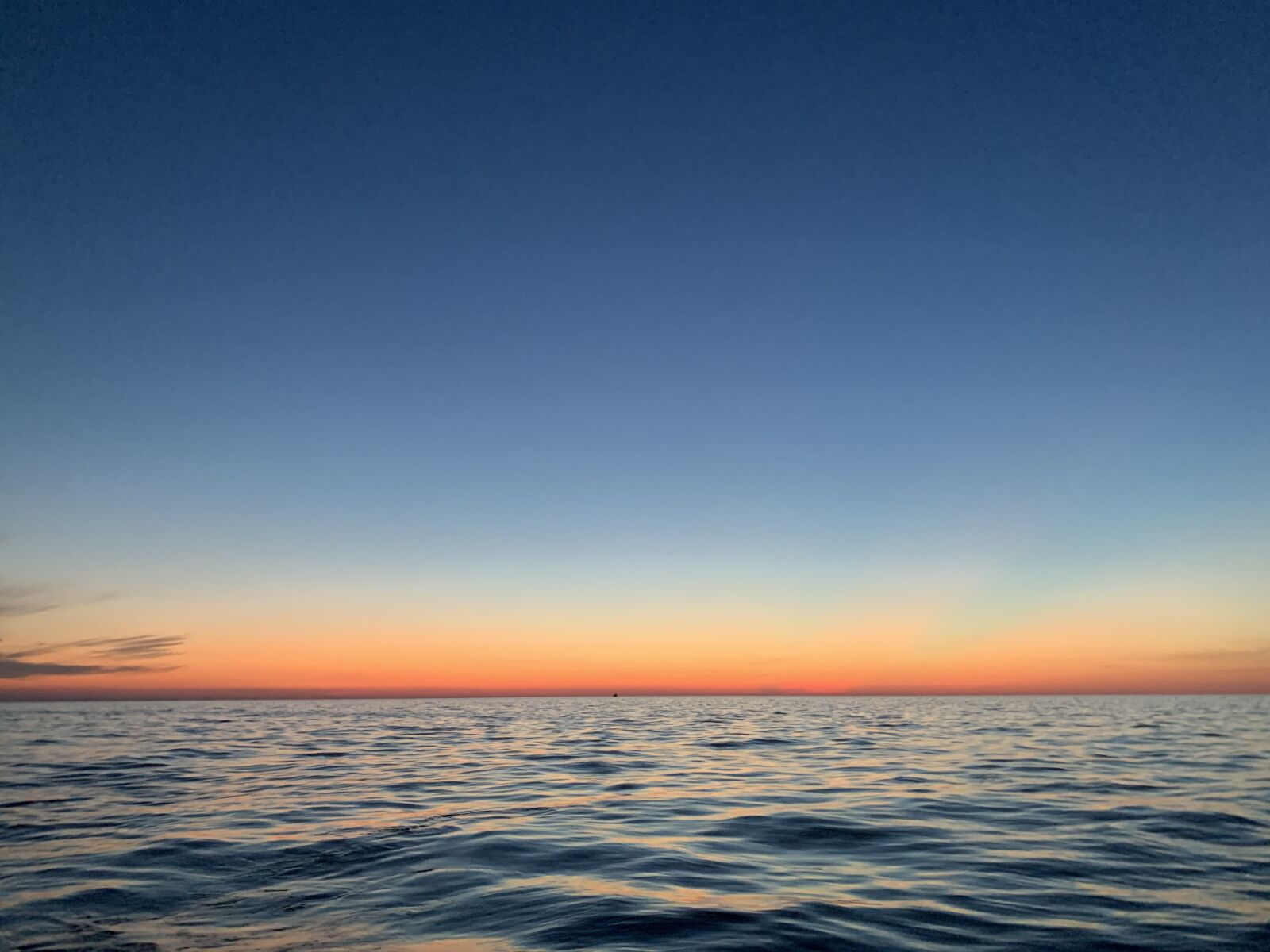 Apple iPhone XS sample photo. Sunset, sky, lake photography