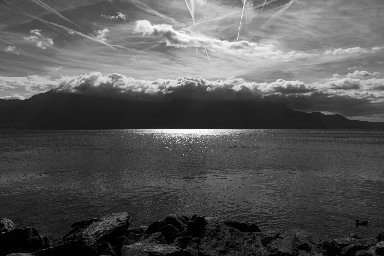 Canon EOS 6D Mark II sample photo. Lake, clouds, mood photography