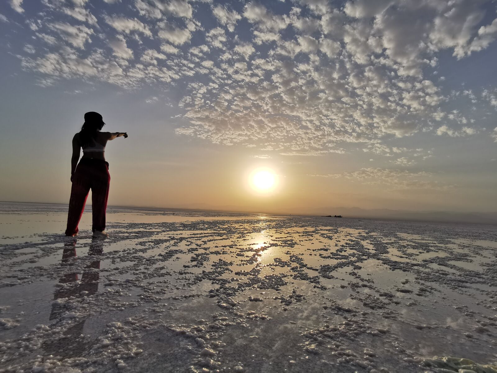 HUAWEI P30 sample photo. Sunset, salt, dessert photography