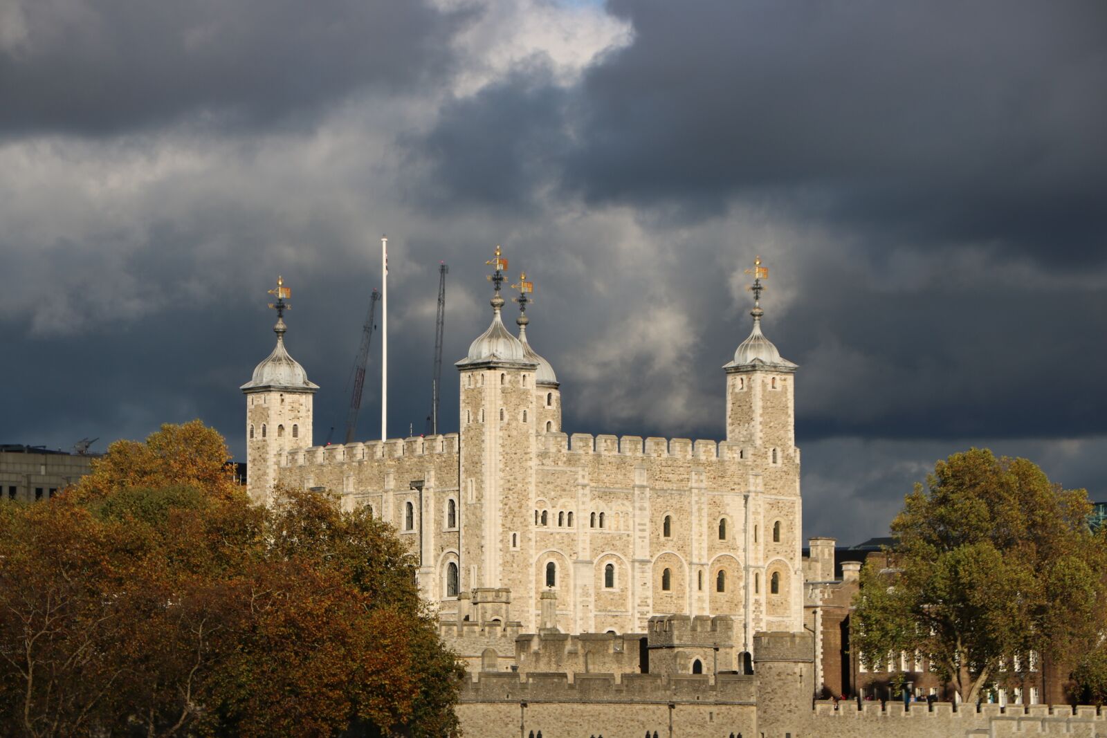 Canon EOS 760D (EOS Rebel T6s / EOS 8000D) sample photo. Castle, london castle, fortress photography