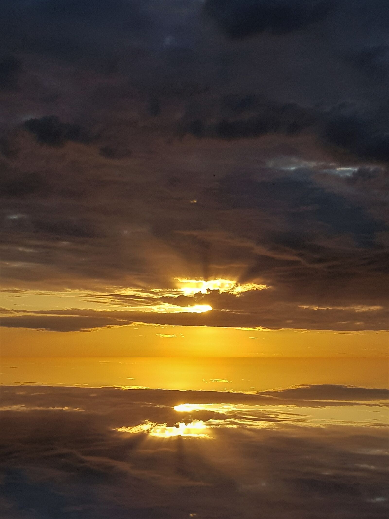 Samsung Galaxy S8 sample photo. Reflection, sunset, mood photography