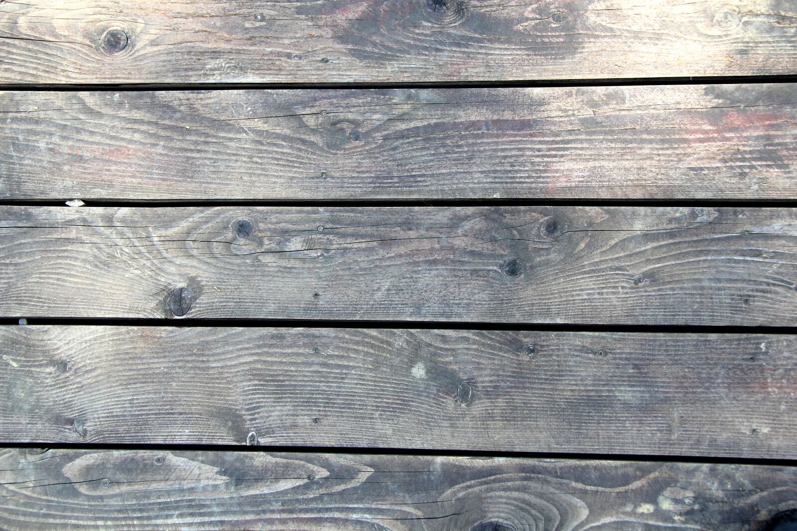 Canon EOS 60D + Canon EF-S 17-85mm F4-5.6 IS USM sample photo. Wood, floor, old photography