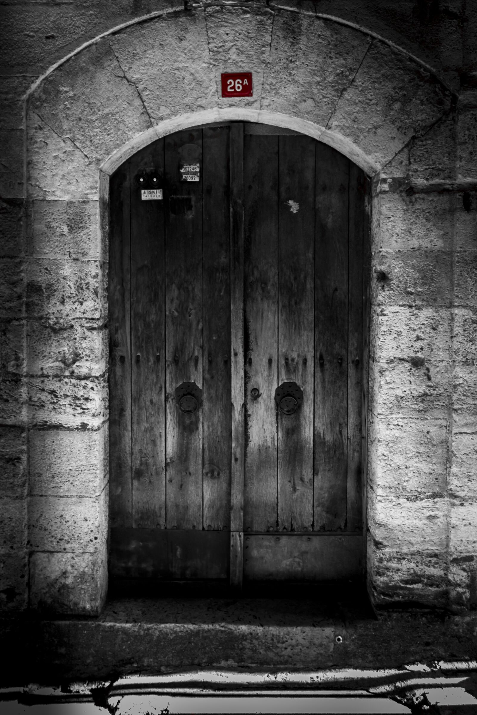 Canon EOS 700D (EOS Rebel T5i / EOS Kiss X7i) sample photo. Door, on, date photography