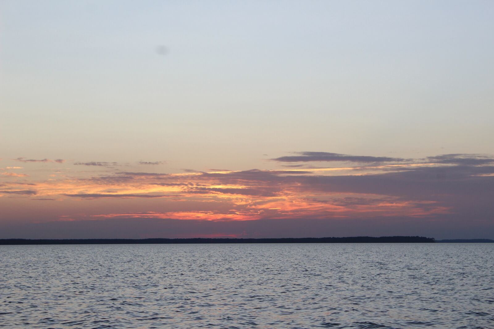 Canon EOS 1200D (EOS Rebel T5 / EOS Kiss X70 / EOS Hi) sample photo. Sunset, lake, sunrise photography