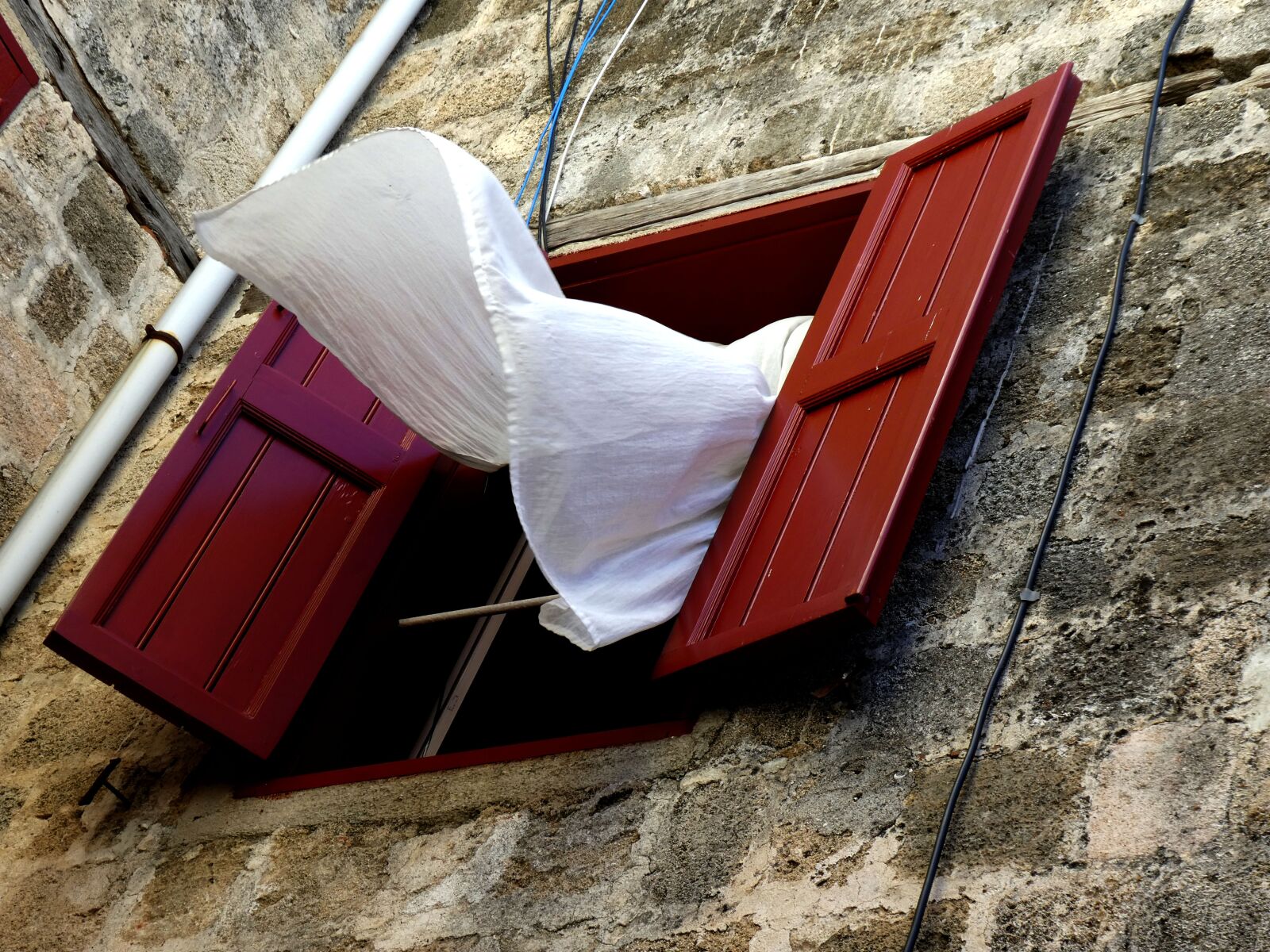 Panasonic DC-TZ91 sample photo. Window, curtain, shutter photography