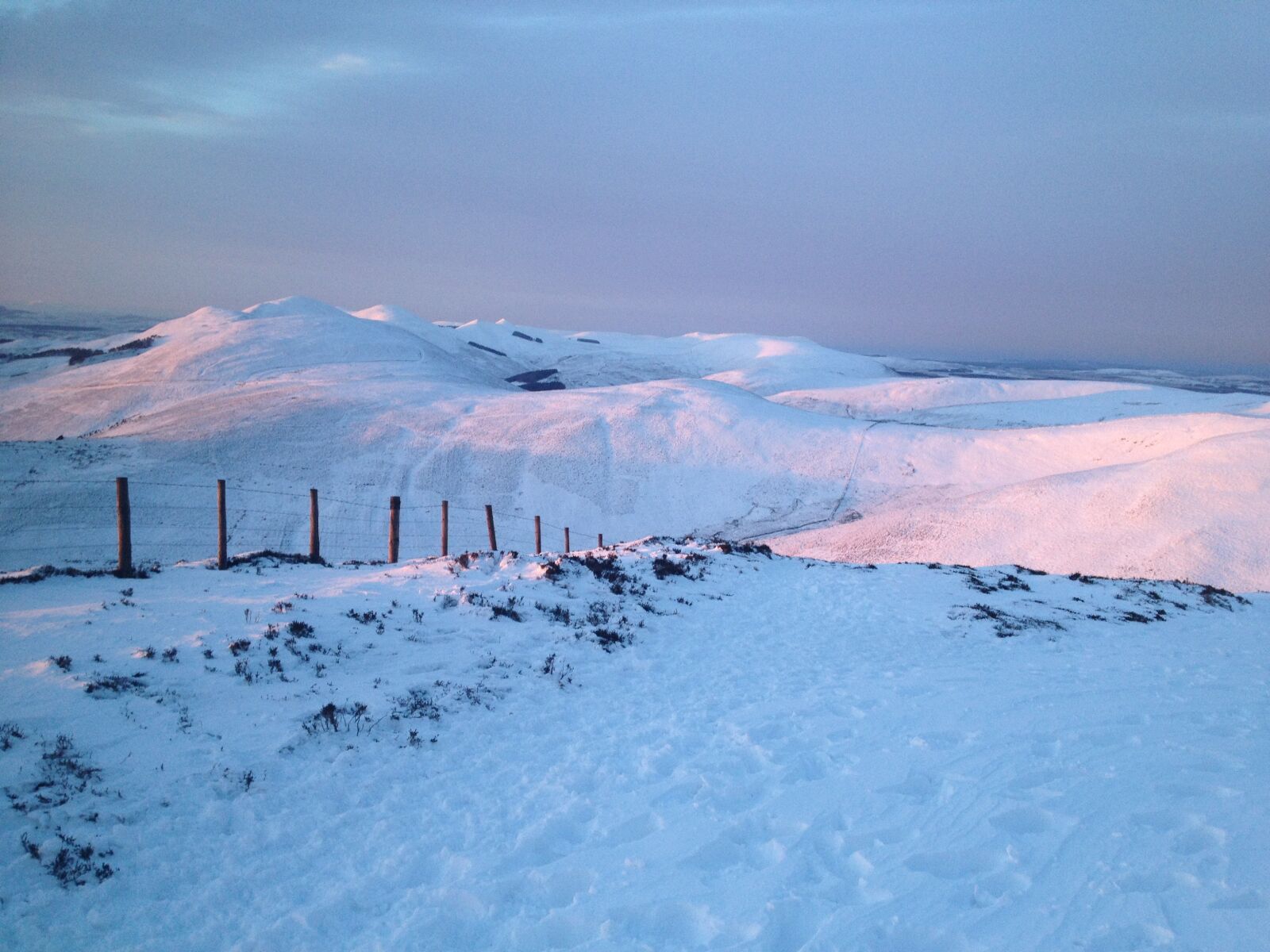 iPhone 4S back camera 4.28mm f/2.4 sample photo. Pentland hills, edinburgh, winter photography