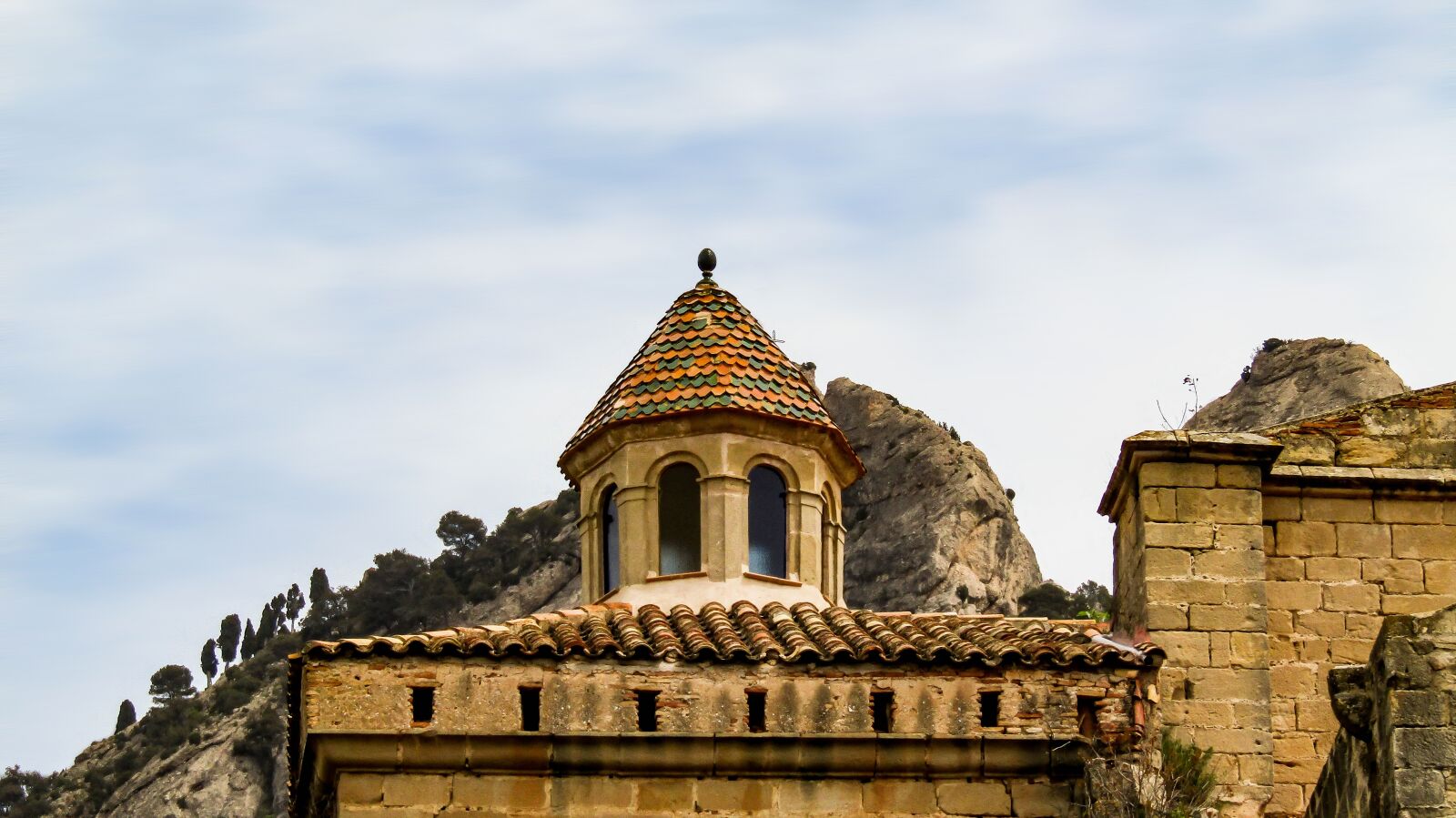 Canon PowerShot SX410 IS sample photo. Horta de sant joan photography
