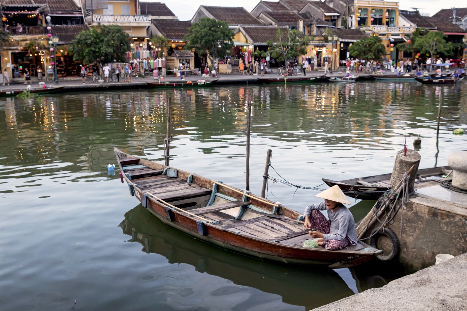 Tamron SP AF 17-50mm F2.8 XR Di II LD Aspherical (IF) sample photo. Vietnam, afternoon, river photography