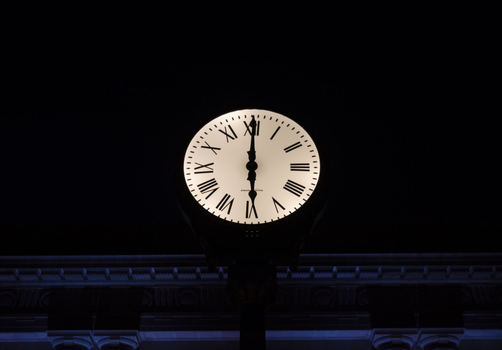 Nikon D3200 sample photo. Clock, time, timepiece photography