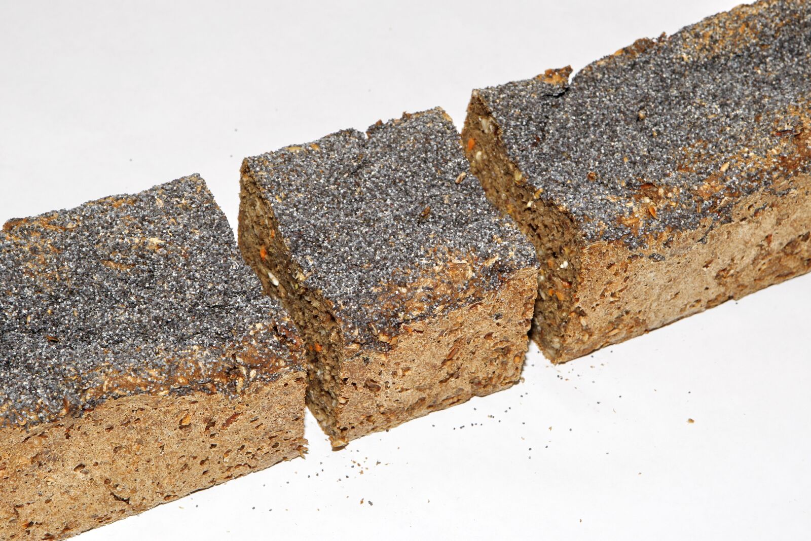 Canon EOS-1D Mark III sample photo. Rye bread, blue poppy photography