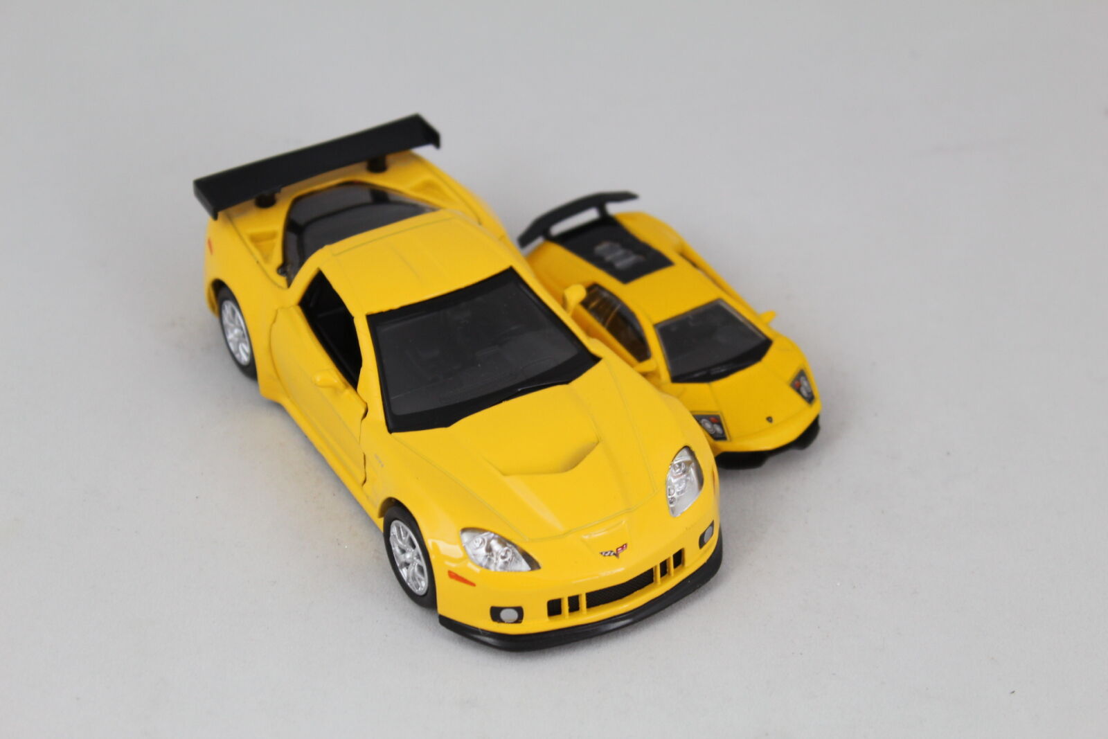Canon EOS 600D (Rebel EOS T3i / EOS Kiss X5) sample photo. Mini, cars photography