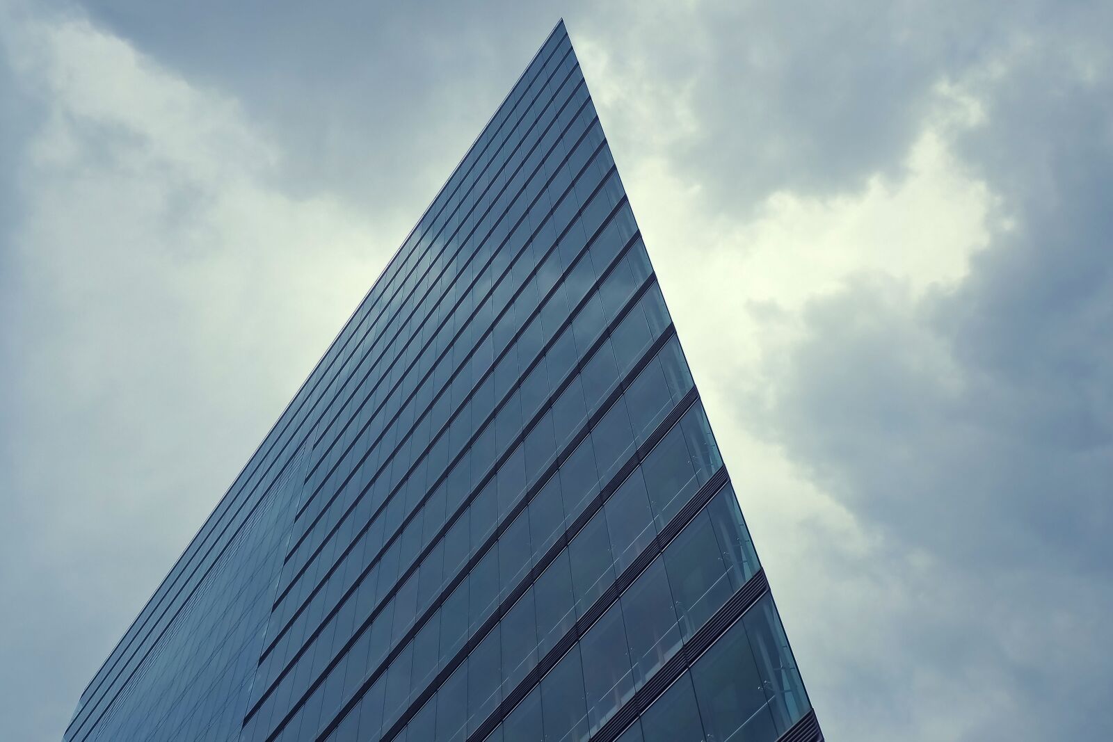 Olympus OM-D E-M10 sample photo. Architecture, modern, building photography