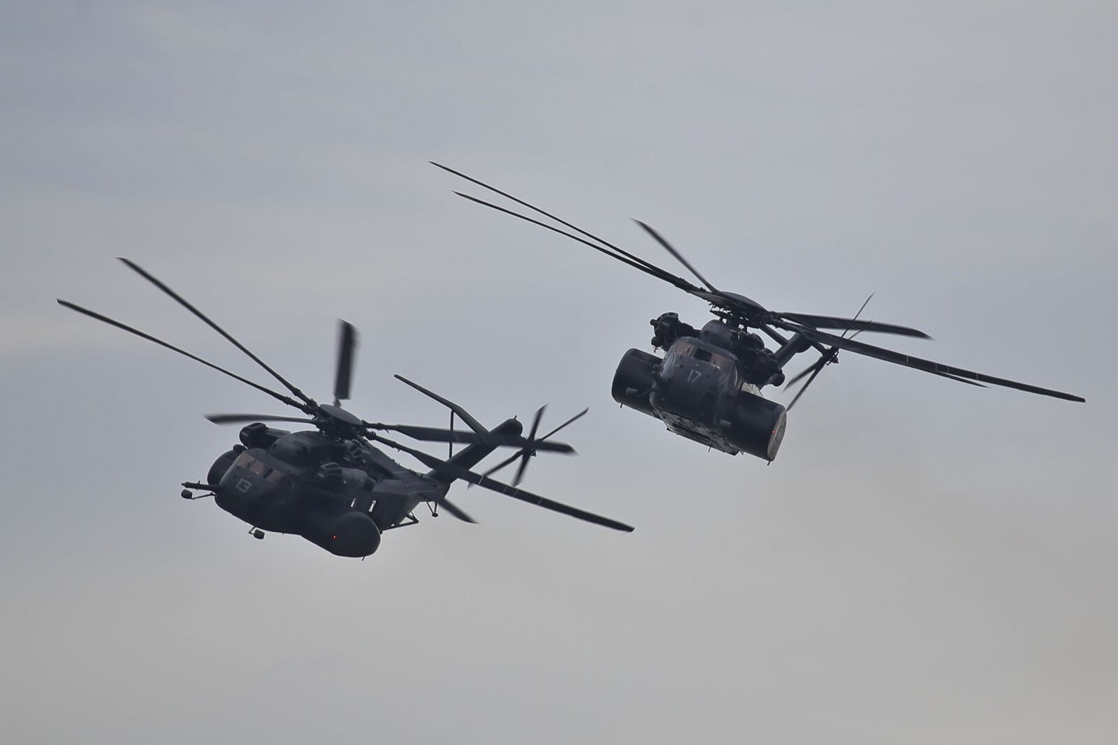 Canon EF 100-400mm F4.5-5.6L IS USM sample photo. Mh-53 sea dragon, flight photography