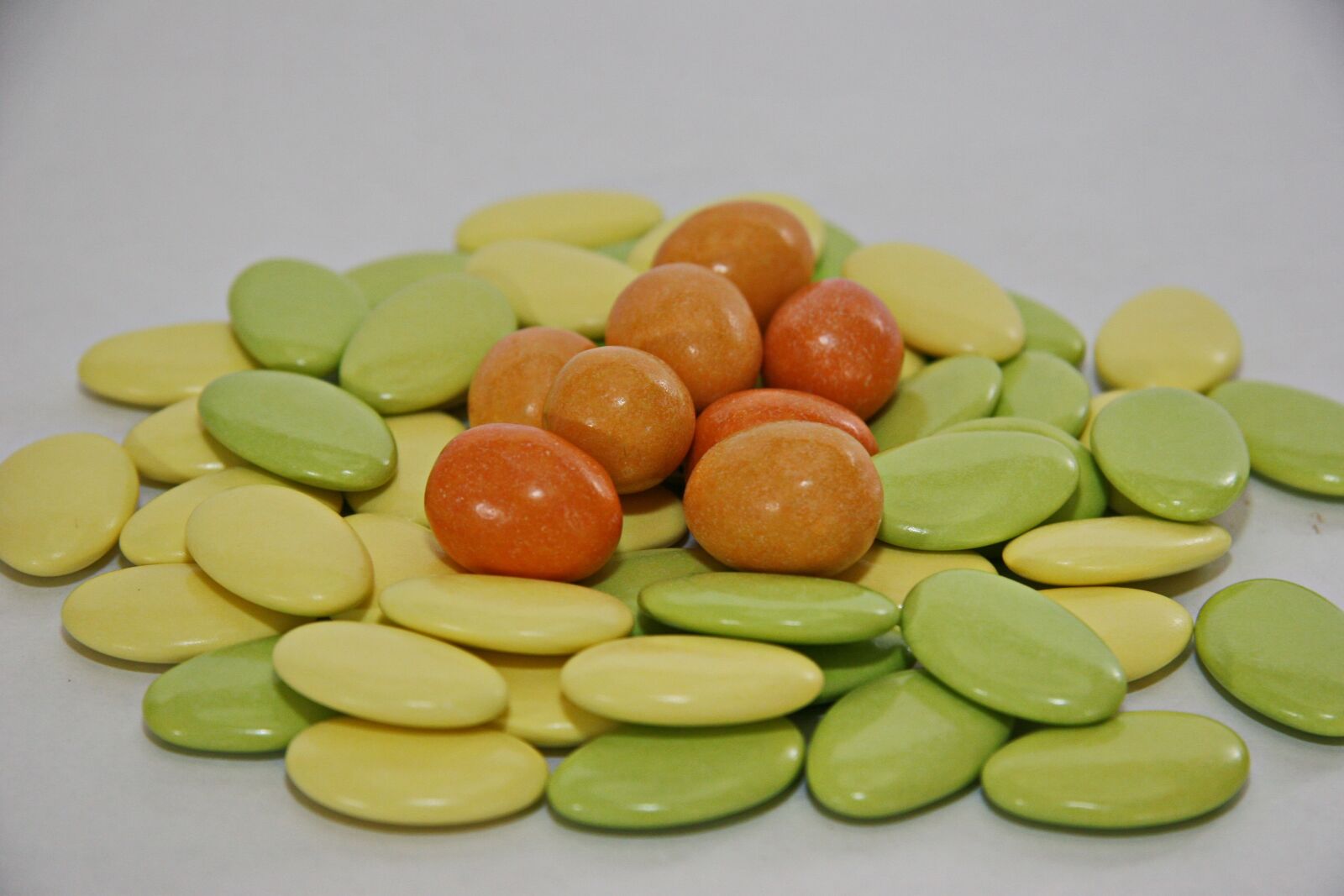 Canon EOS 20D sample photo. Sweets, sweet, pastilles photography