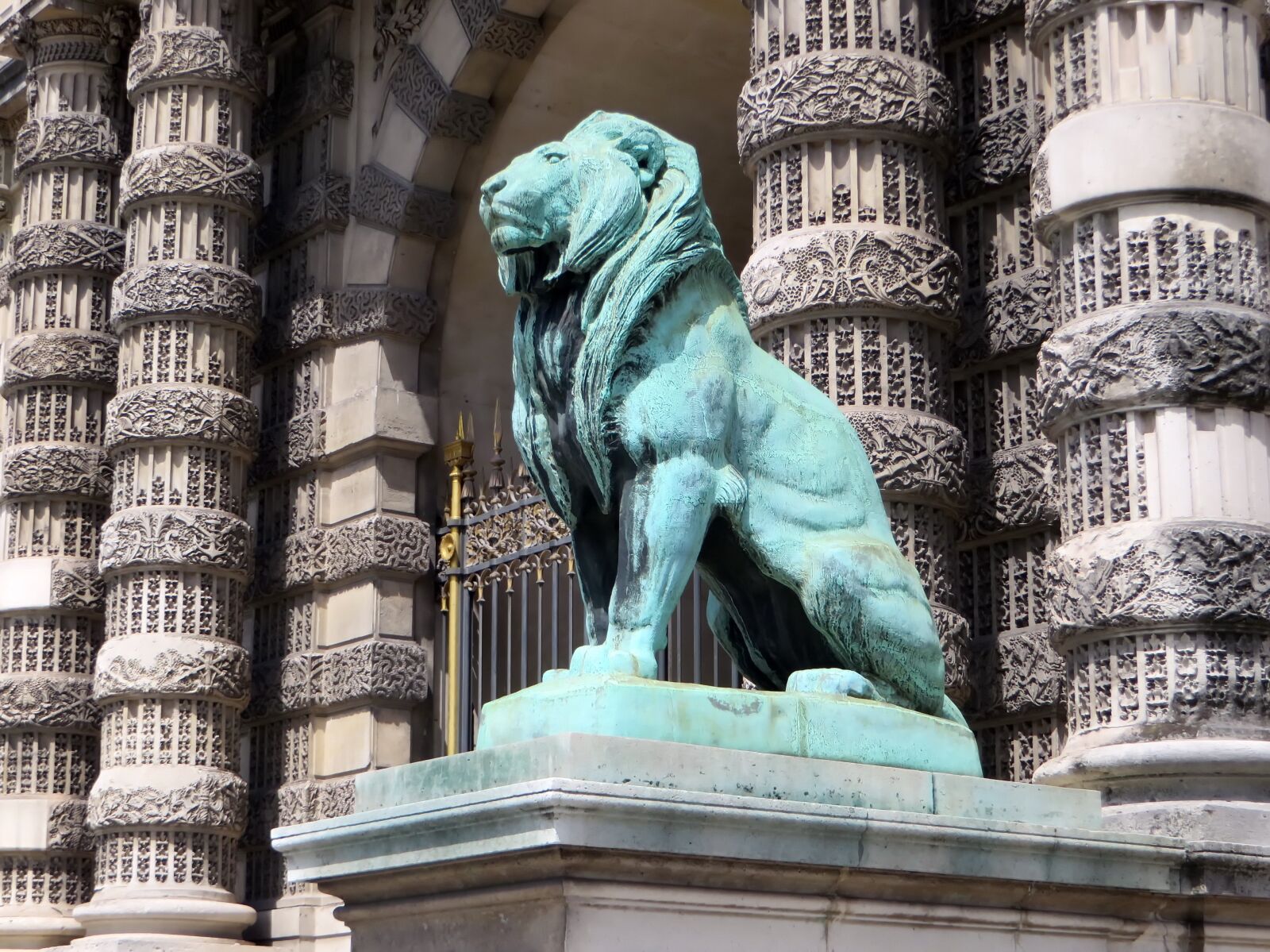 Canon PowerShot SX270 HS sample photo. Paris, the louvre, lions photography
