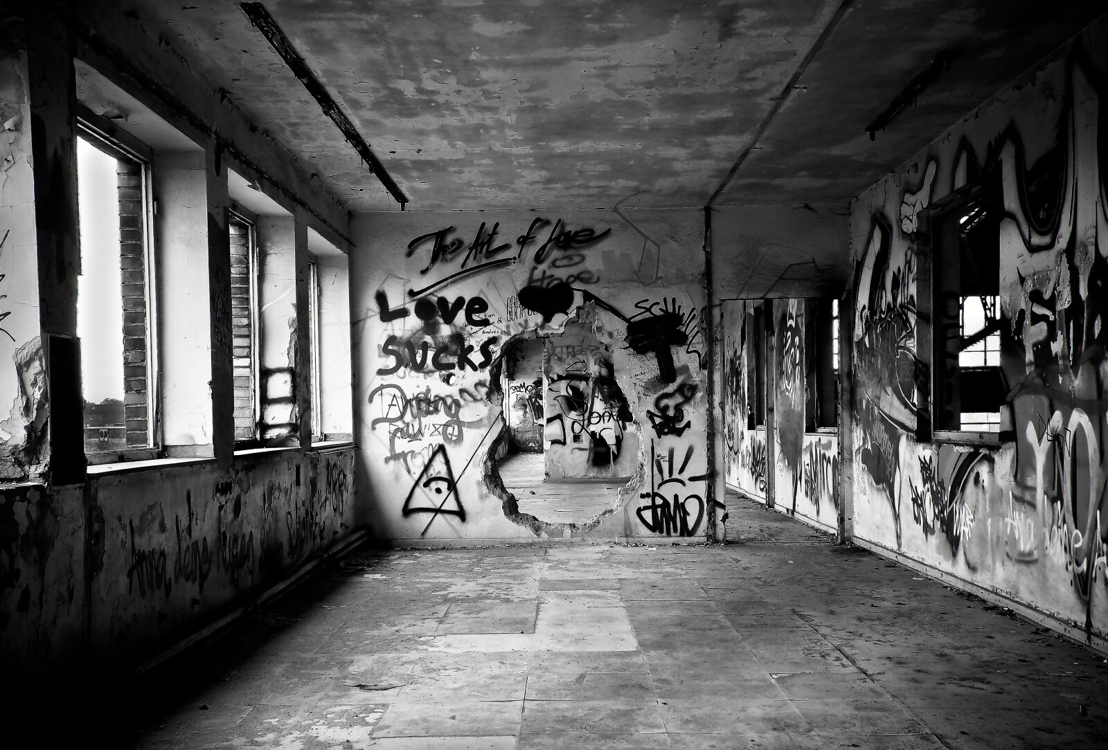 Olympus OM-D E-M10 sample photo. Lost places, old building photography