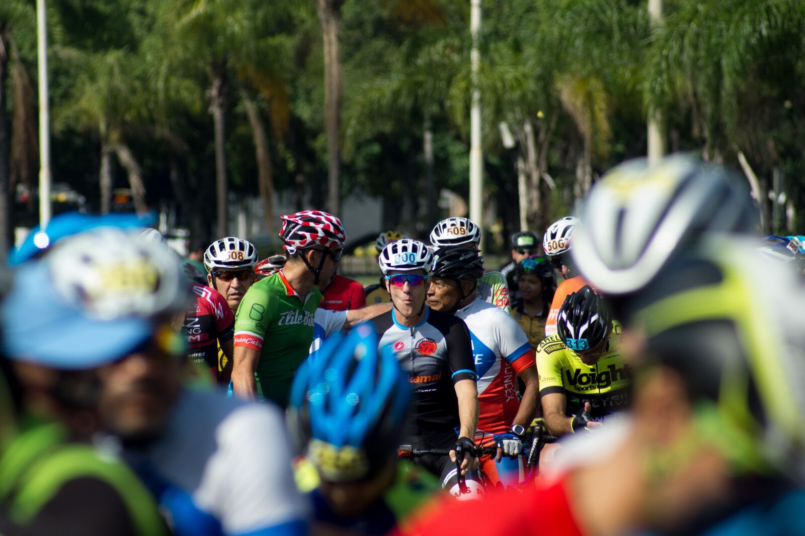 Sony SLT-A77 sample photo. Bicicleta, corrida, rio de photography