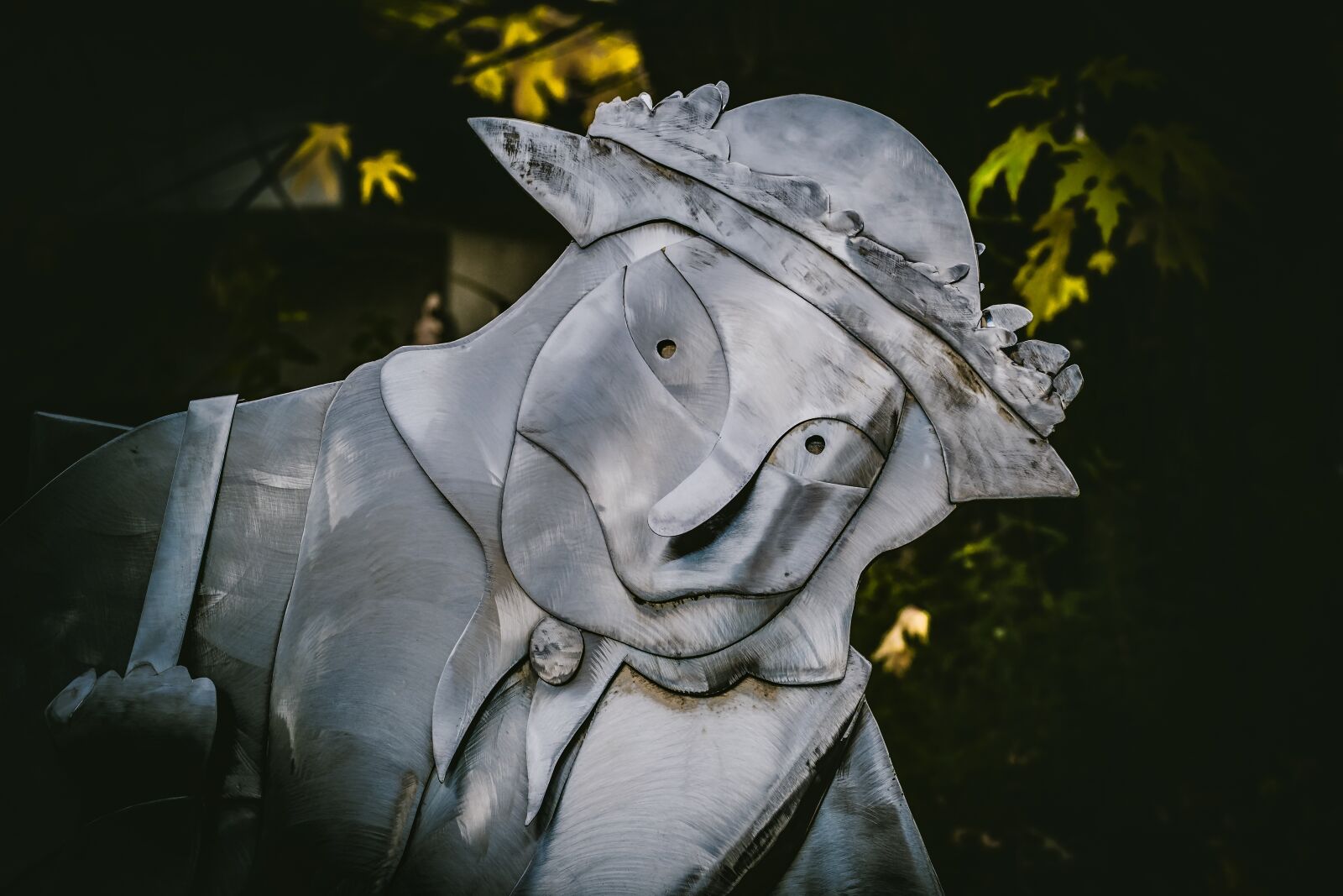 Fujifilm X-T30 sample photo. Sculpture, stainless steel, figure photography