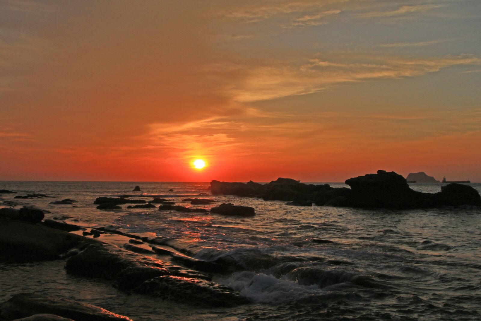 Canon EOS 70D sample photo. Miles, turtle roar, sunrise photography