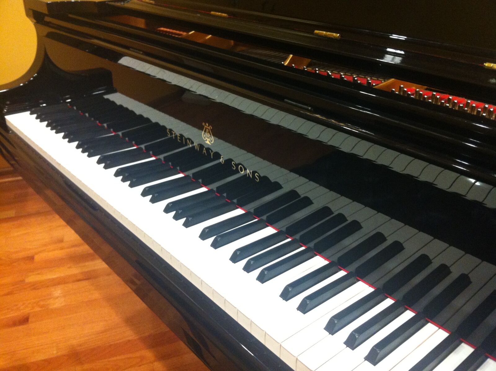 Apple iPhone 4 sample photo. Music, piano, piano, keys photography