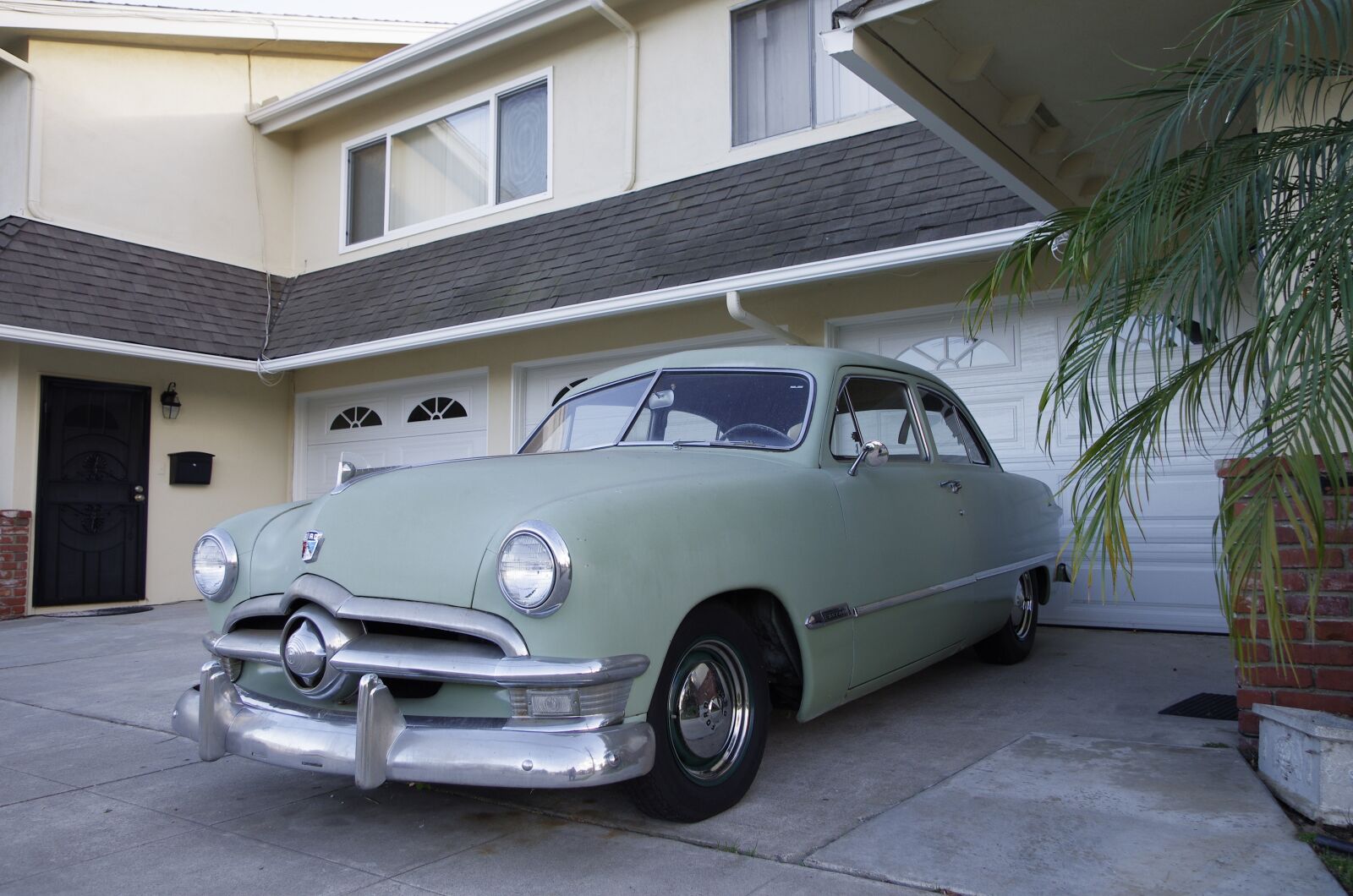 Pentax K-5 sample photo. Old cars, california, long photography