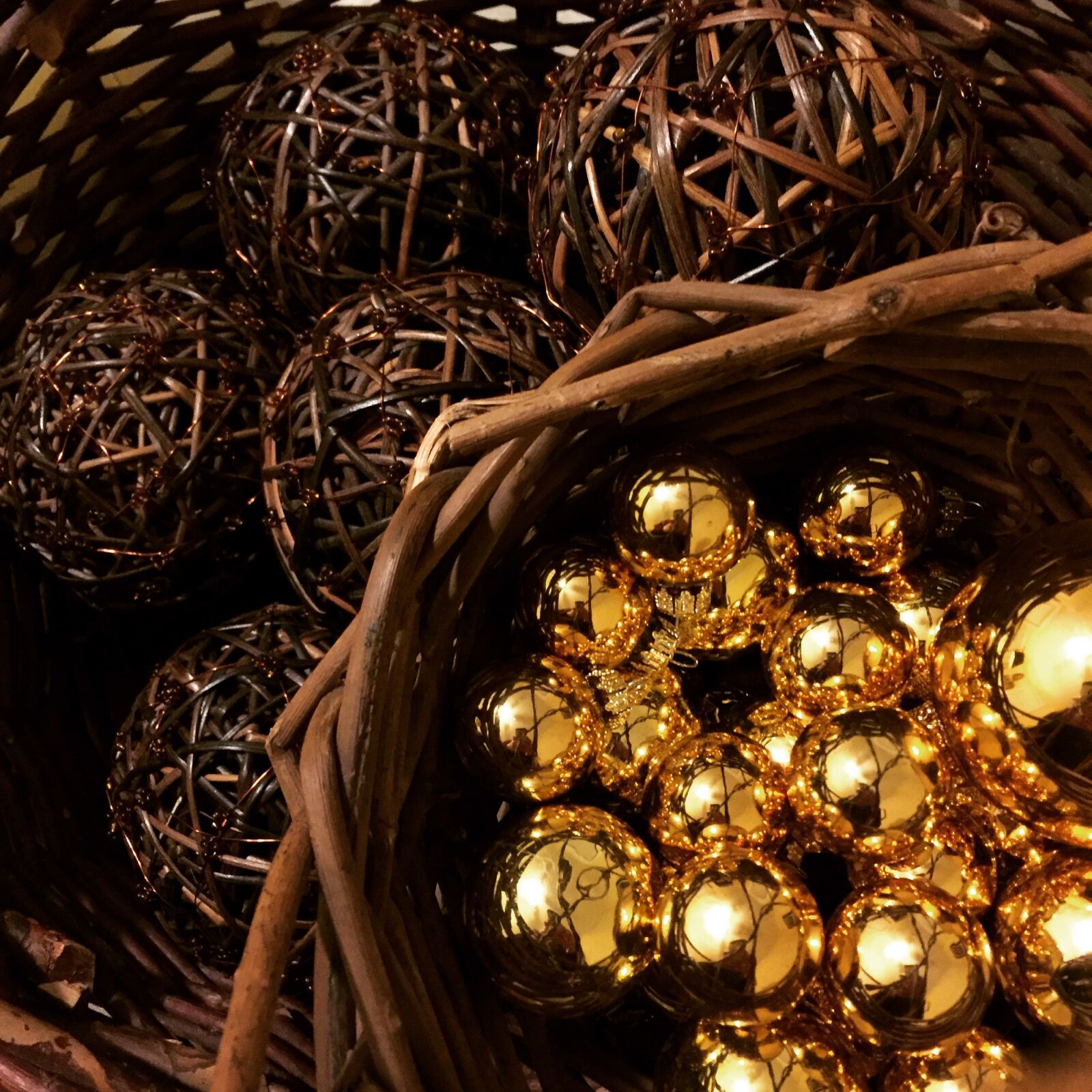 Apple iPhone 6 sample photo. Decoration, brown, gold photography