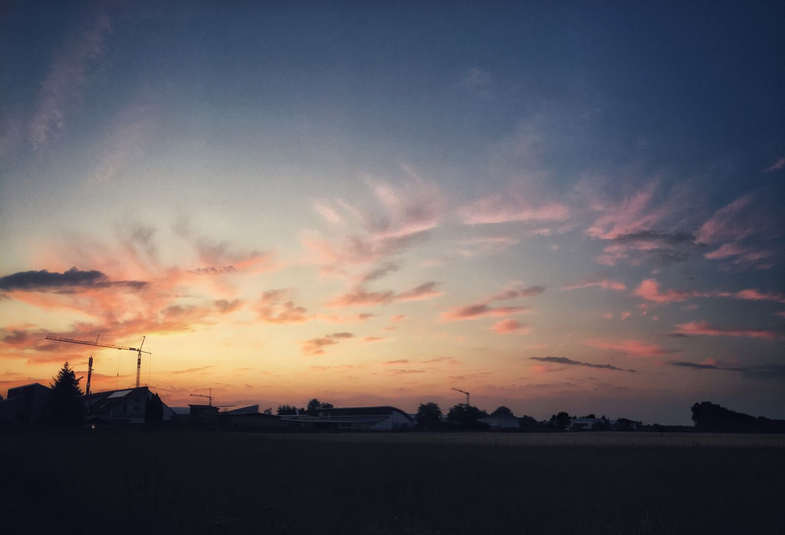 iPhone 6s Plus back camera 4.15mm f/2.2 sample photo. Sun, sky, sunset photography