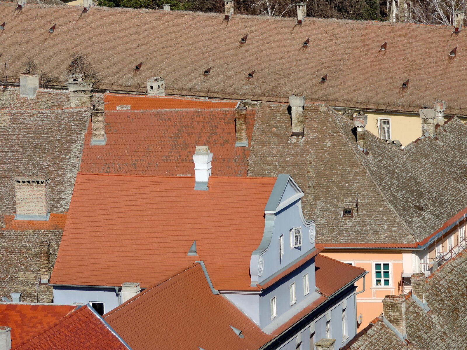 Nikon Coolpix P520 sample photo. Roof, architecture, building, equipment photography