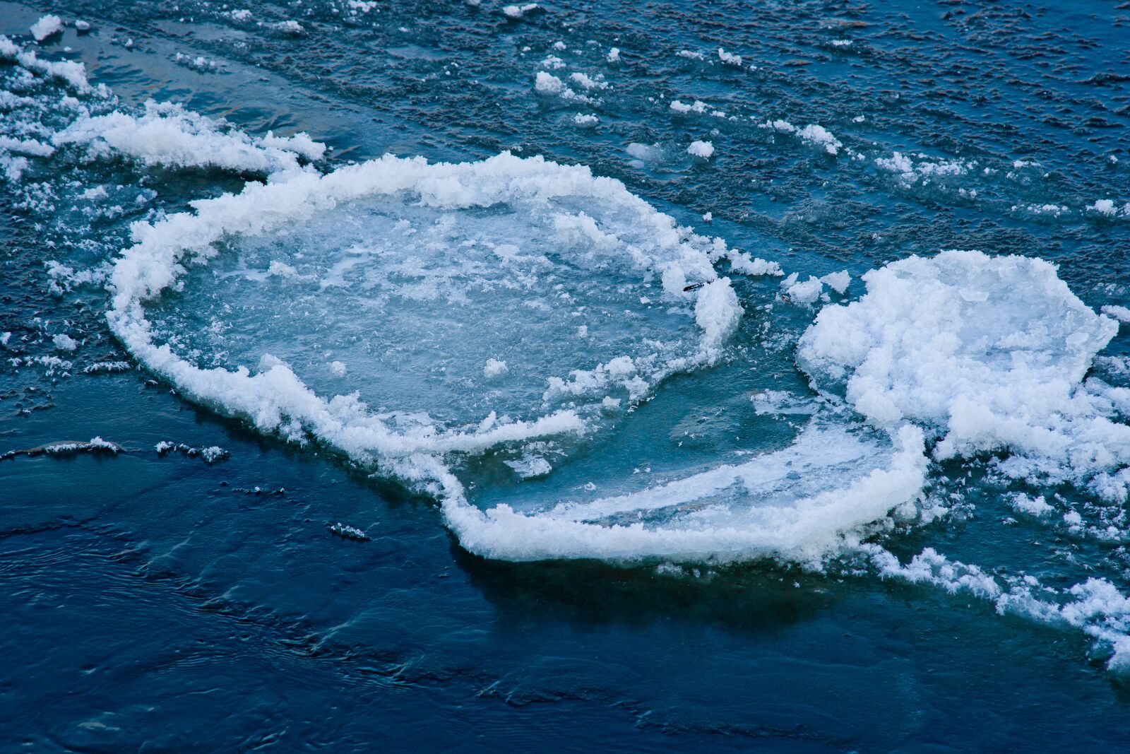 Sony Alpha DSLR-A850 sample photo. Spring, ice floe, ice photography