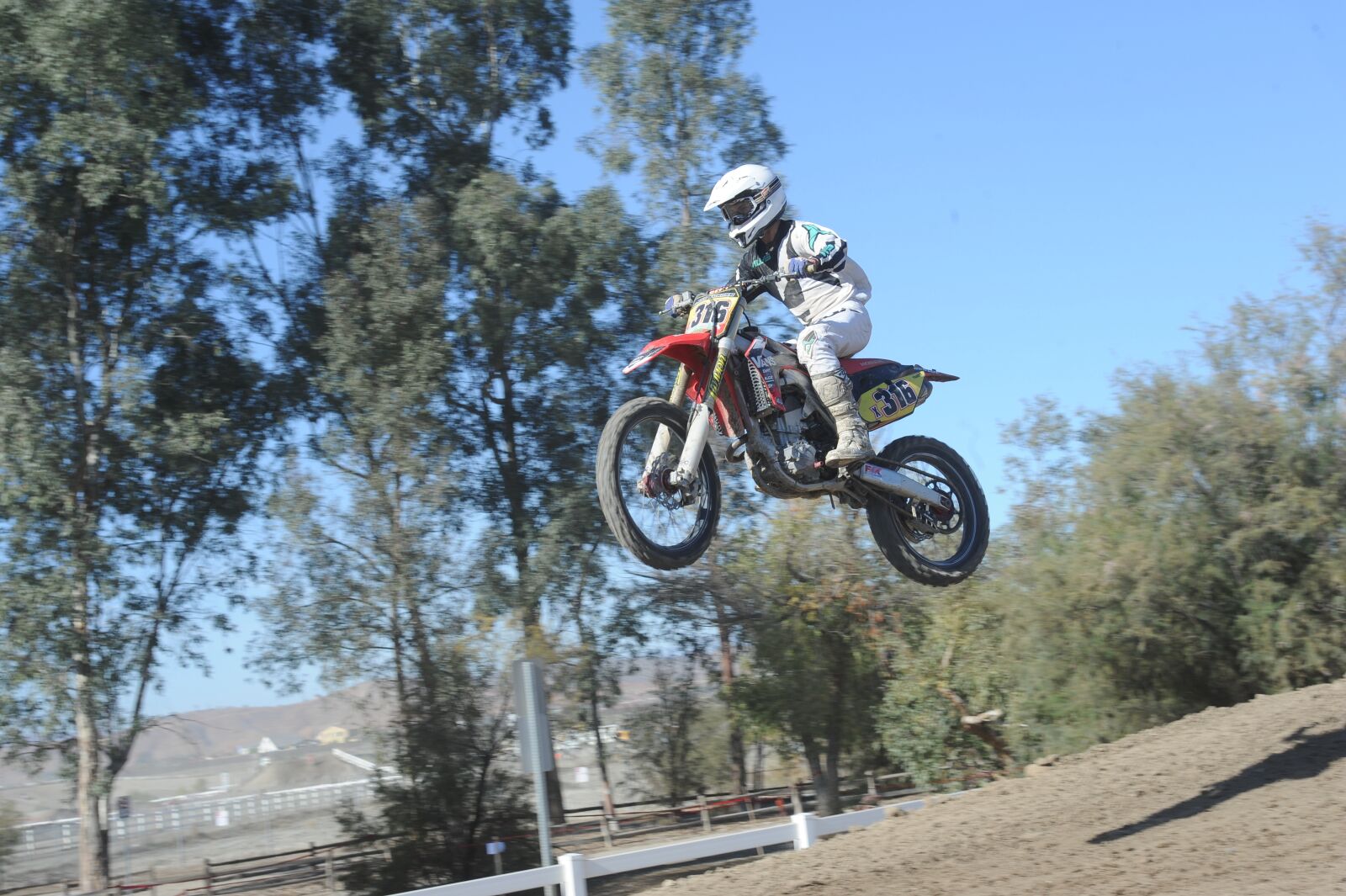 Nikon D3S sample photo. Motocross, mx, crash photography