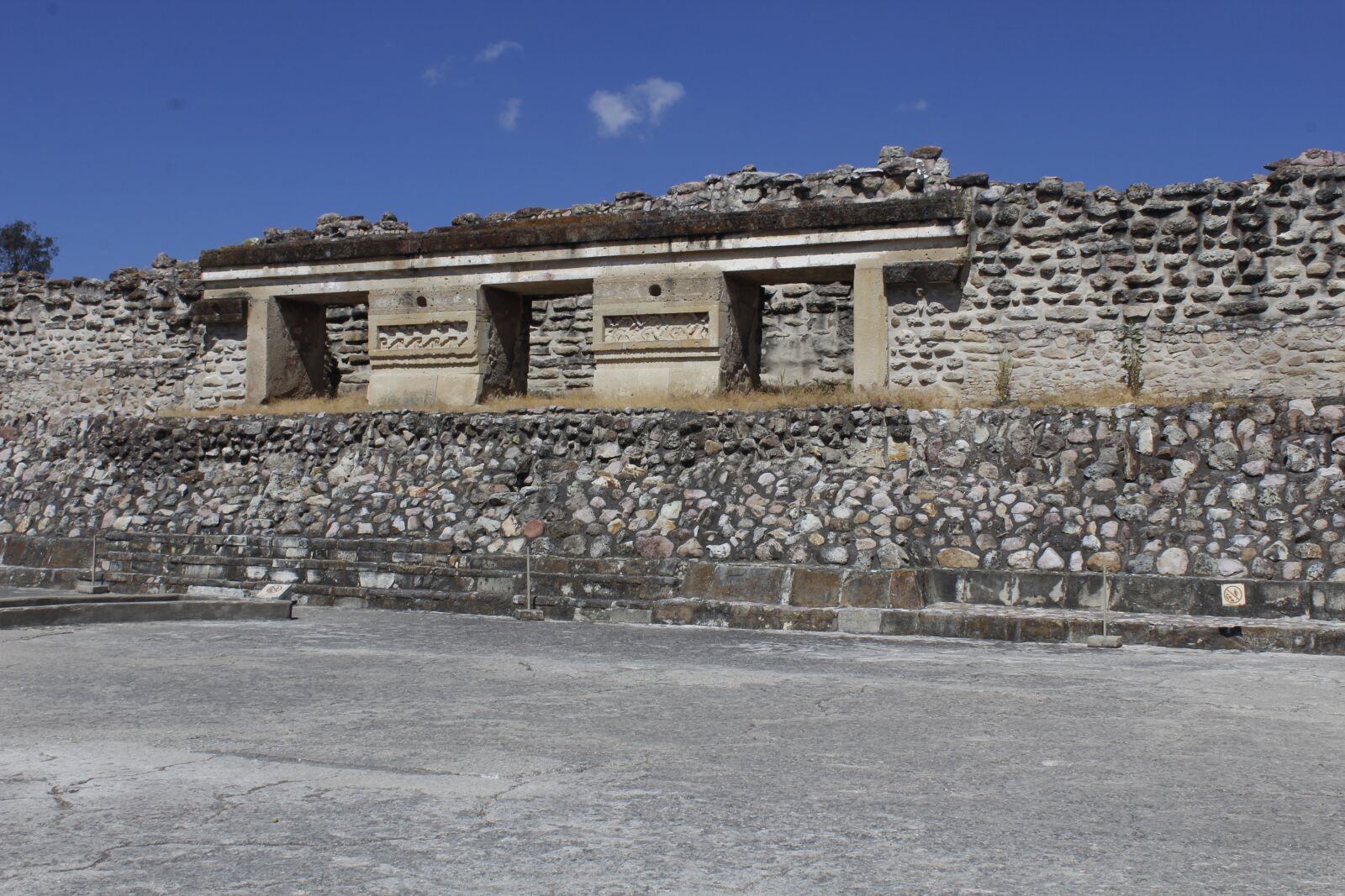 Canon EOS 1300D (EOS Rebel T6 / EOS Kiss X80) sample photo. Grecas, mitla, oaxaca photography