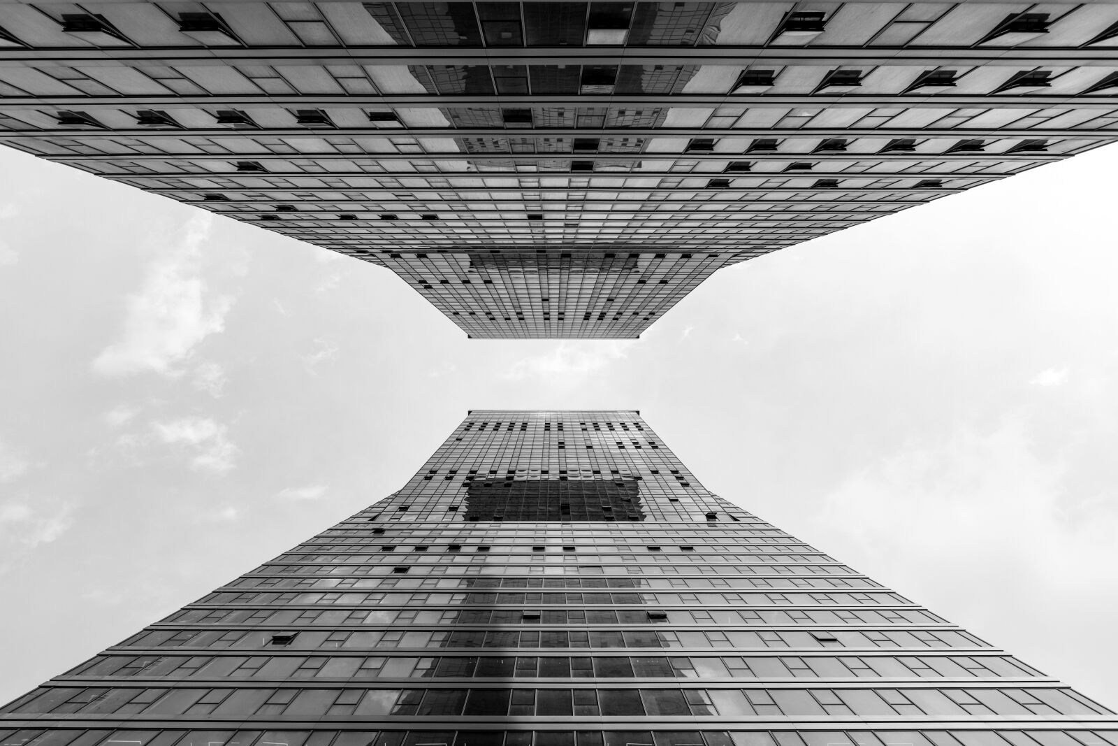 Canon EOS 5D Mark IV sample photo. Architecture, building, roof photography