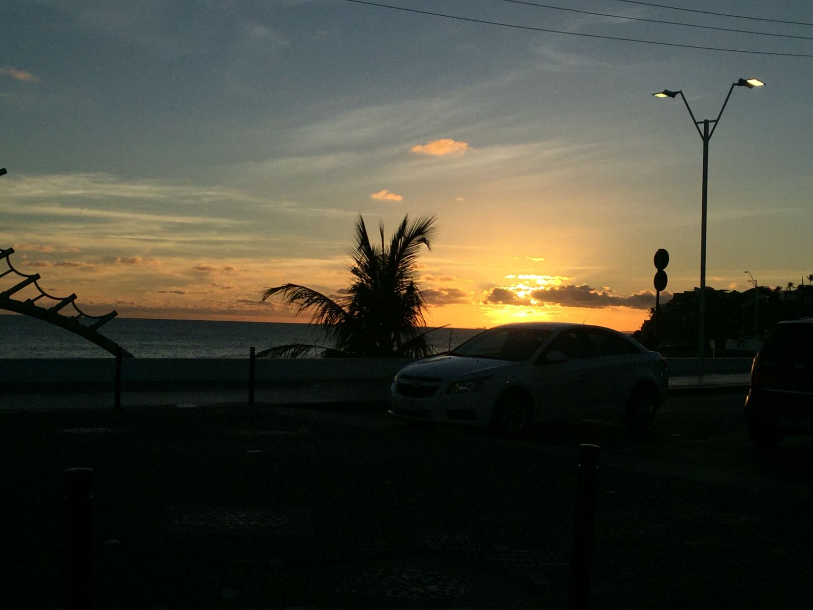 iPhone 6 back camera 4.15mm f/2.2 sample photo. Sunset photography