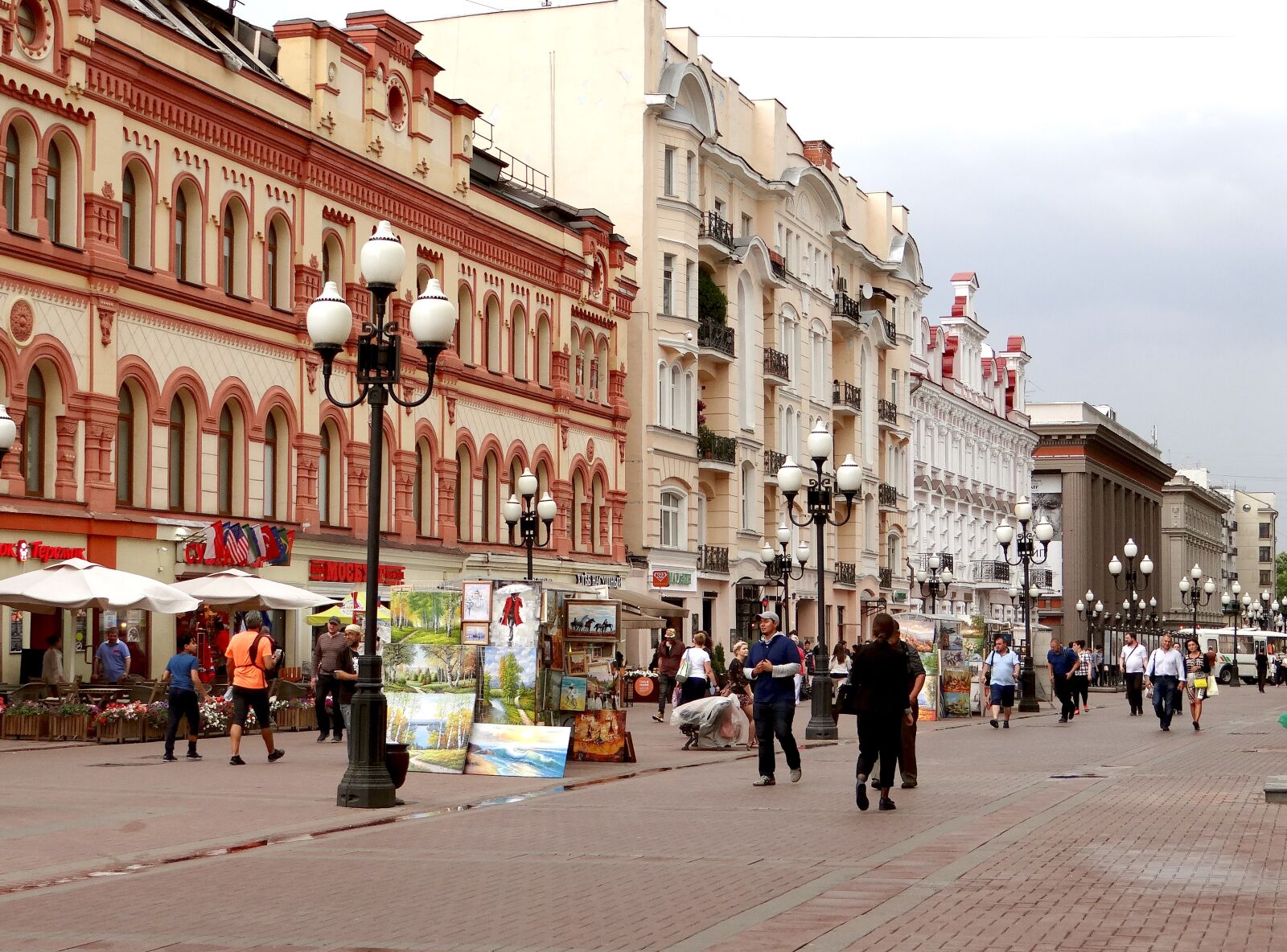 Sony DSC-HX200V sample photo. Moscow, arbat street, city photography