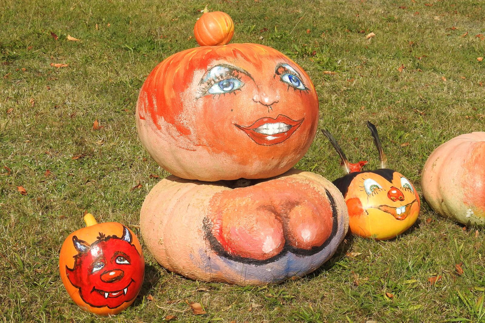 Nikon Coolpix P900 sample photo. Pumpkin, pumpkins, halloween photography