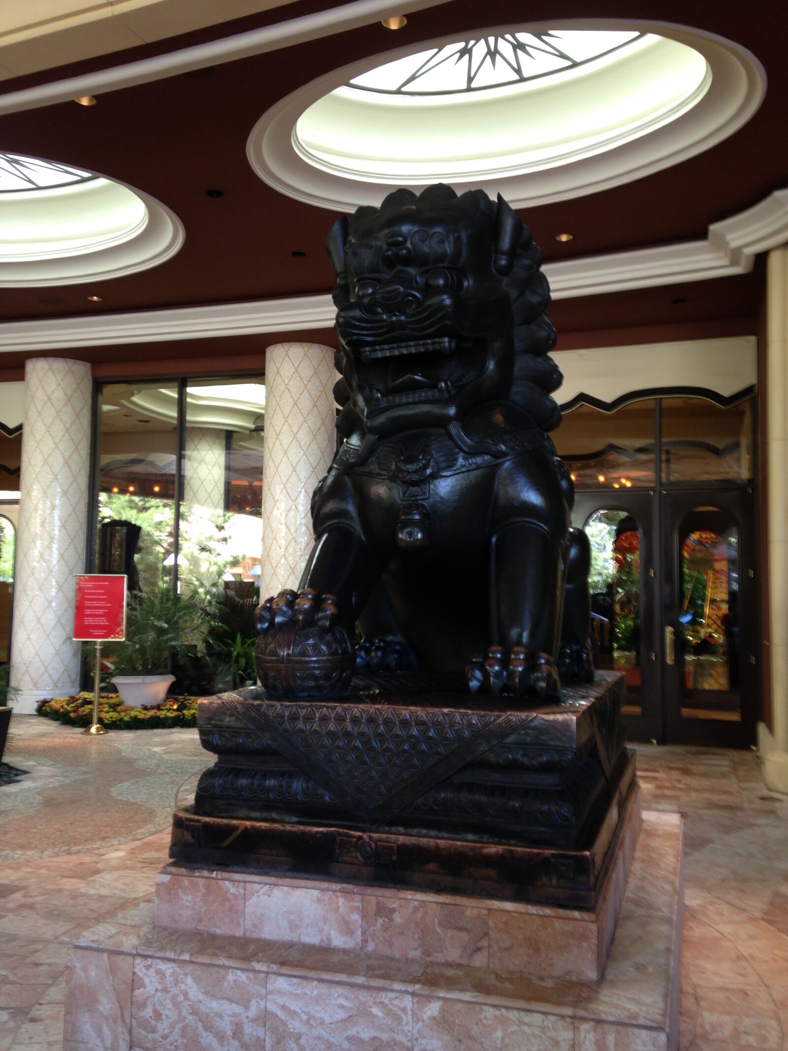 iPhone 5c back camera 4.12mm f/2.4 sample photo. Las vegas, hotel, vegas photography