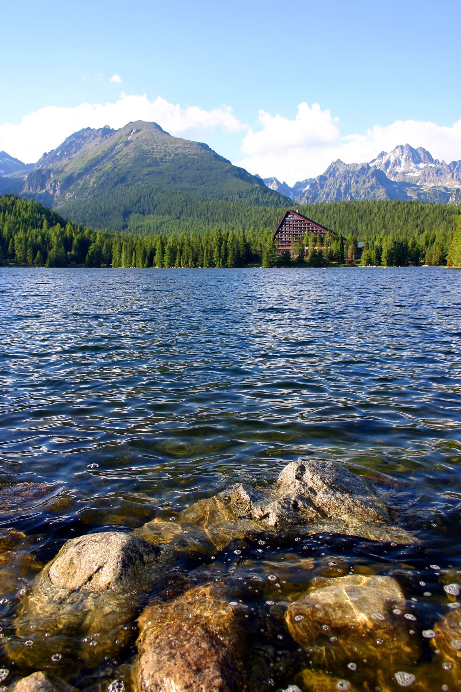 Canon EOS 300D (EOS Digital Rebel / EOS Kiss Digital) sample photo. štrbské, pleso, high photography