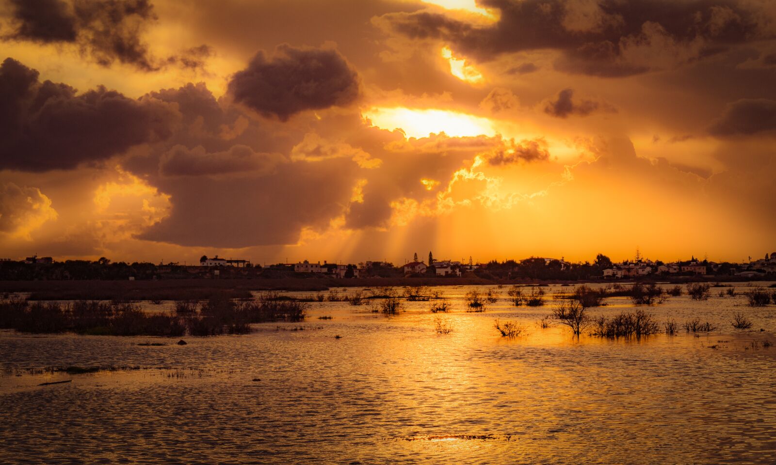 Nikon D3300 sample photo. Lake, sunset, water photography