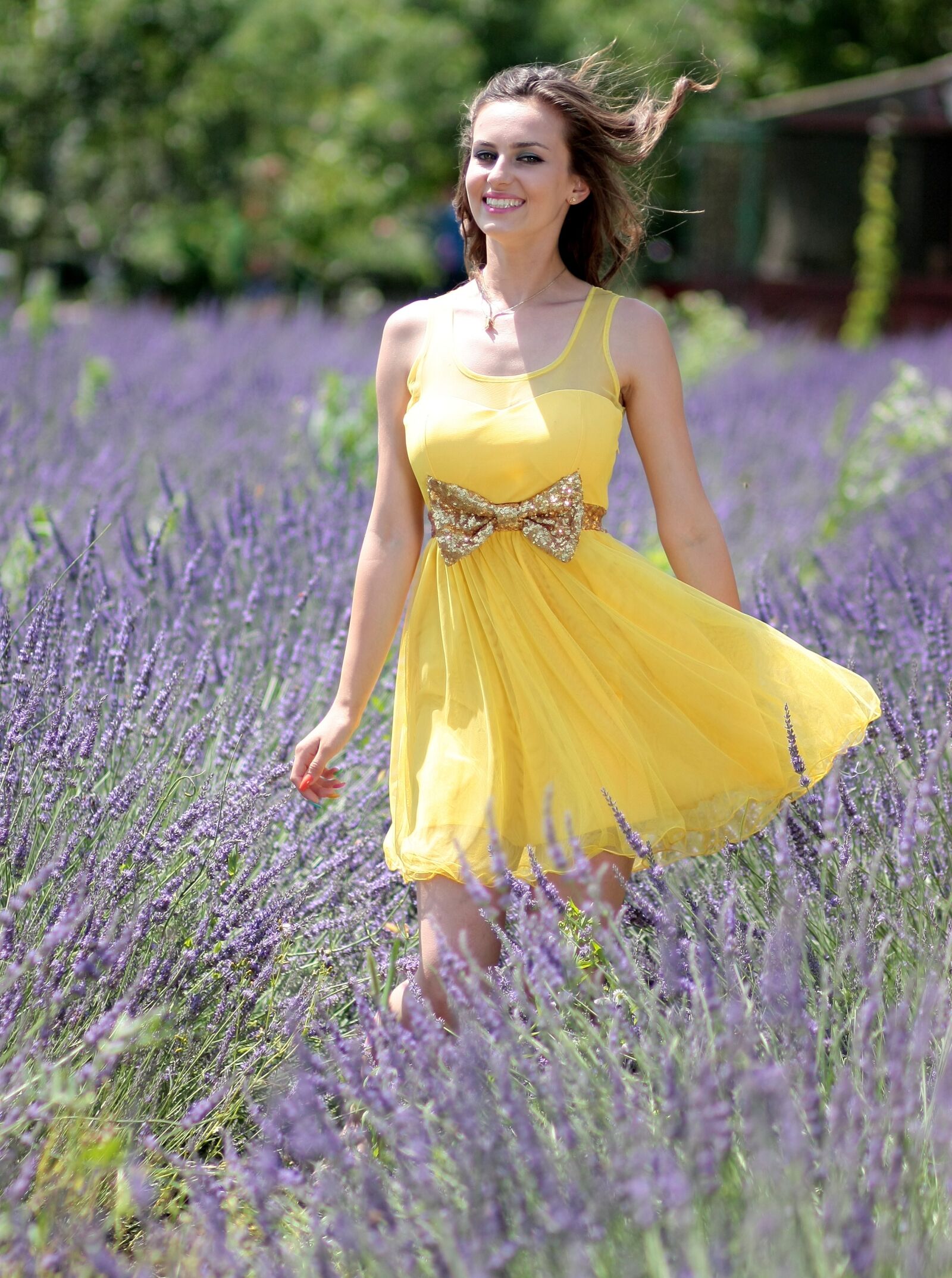 Canon EOS 450D (EOS Rebel XSi / EOS Kiss X2) sample photo. Girl, lavender, dress photography