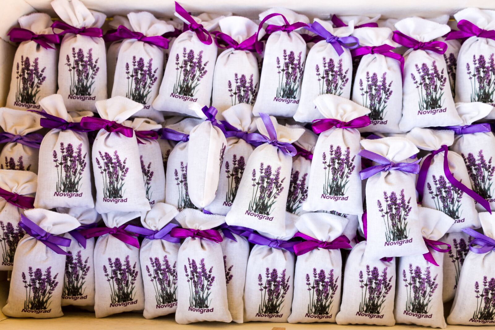 Canon EOS 7D + Canon EF-S 18-55mm F3.5-5.6 IS II sample photo. Lavender, bag, lavender bag photography