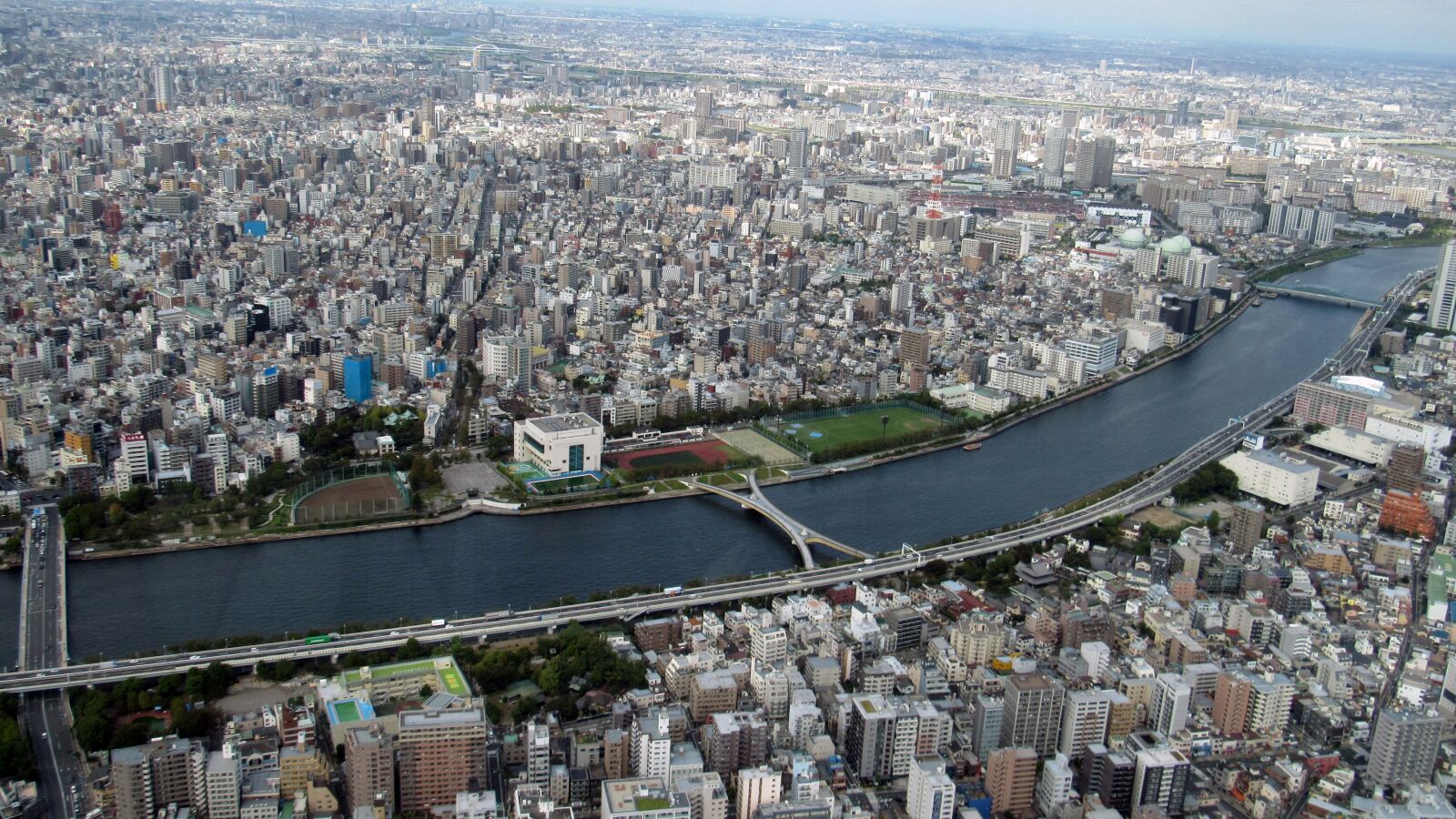 Canon PowerShot SX530 HS sample photo. Tokyo, city, japan photography