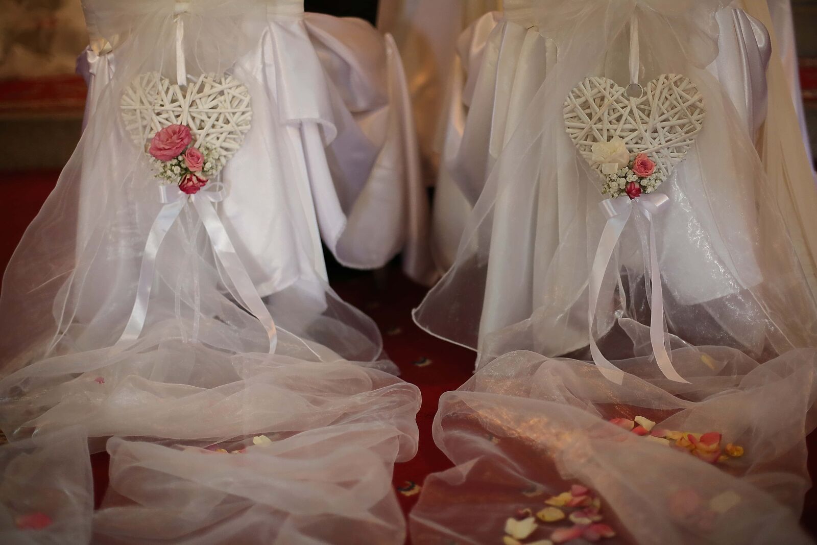 Canon EF 50mm F1.4 USM sample photo. Salon, wedding dress, romantic photography