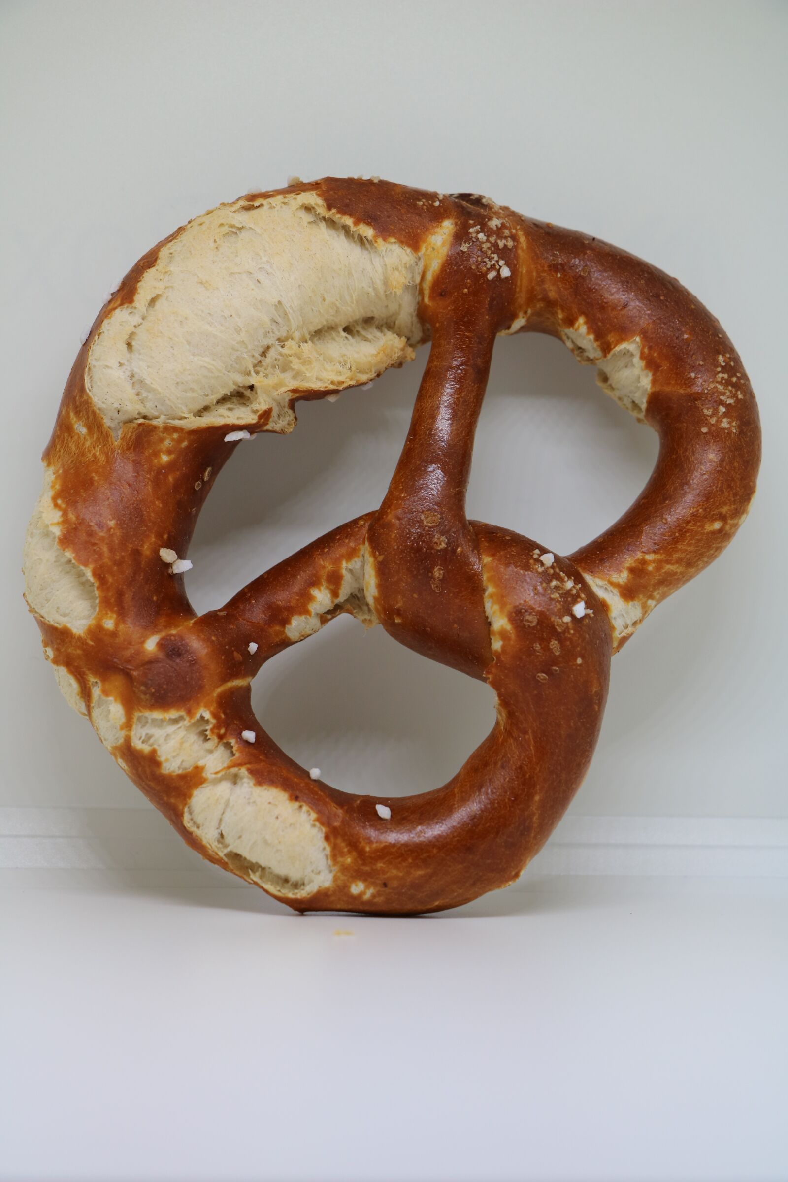 Canon EOS 760D (EOS Rebel T6s / EOS 8000D) sample photo. Pretzel, laugenbreze, food photography