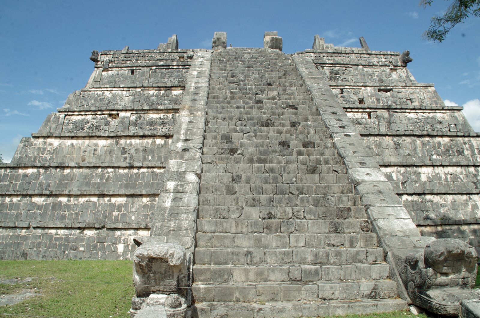 Pentax K-5 sample photo. Mexico, chichen-itza, pyramid photography