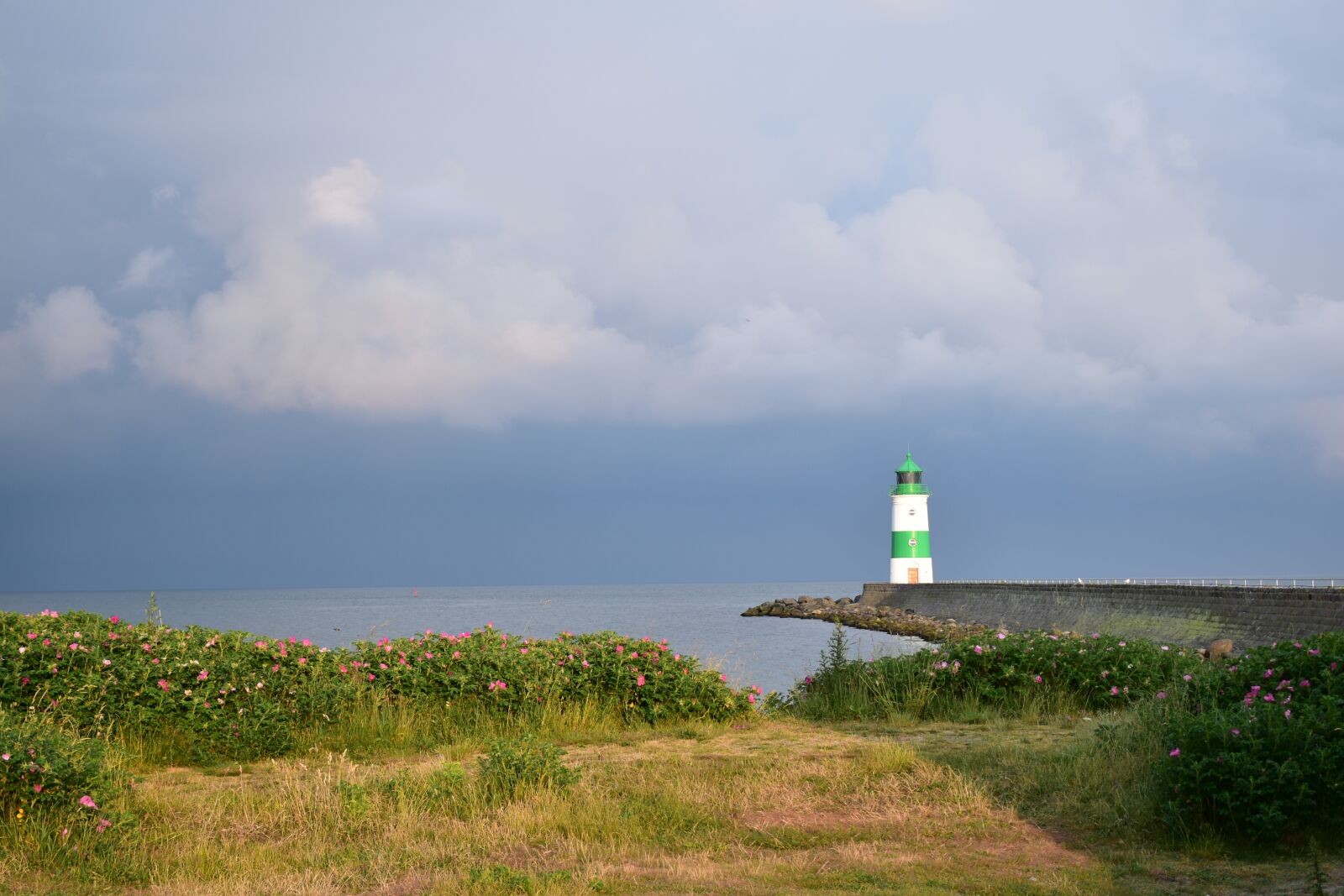 Nikon D5500 sample photo. Lighthouse, approximately, clouds photography