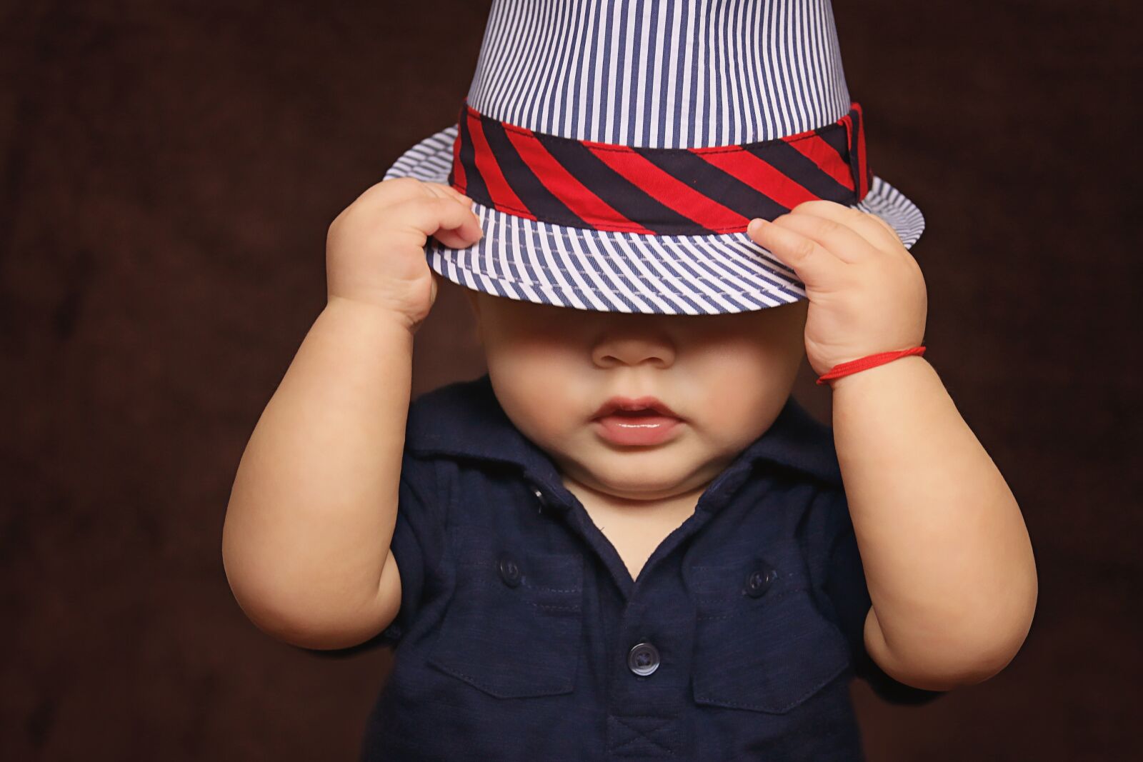 Canon EOS 70D + Canon EF 28-135mm F3.5-5.6 IS USM sample photo. Baby, boy, hat photography