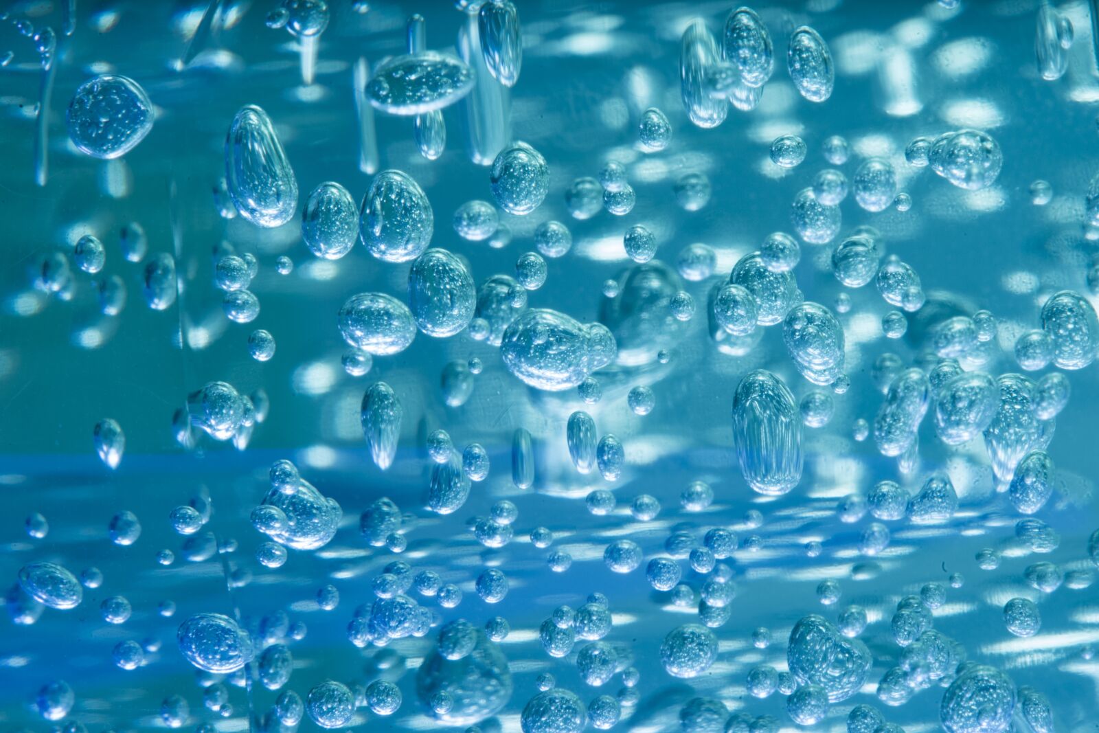 Sony Alpha DSLR-A850 + Tamron SP AF 90mm F2.8 Di Macro sample photo. Blue, bubble, air photography