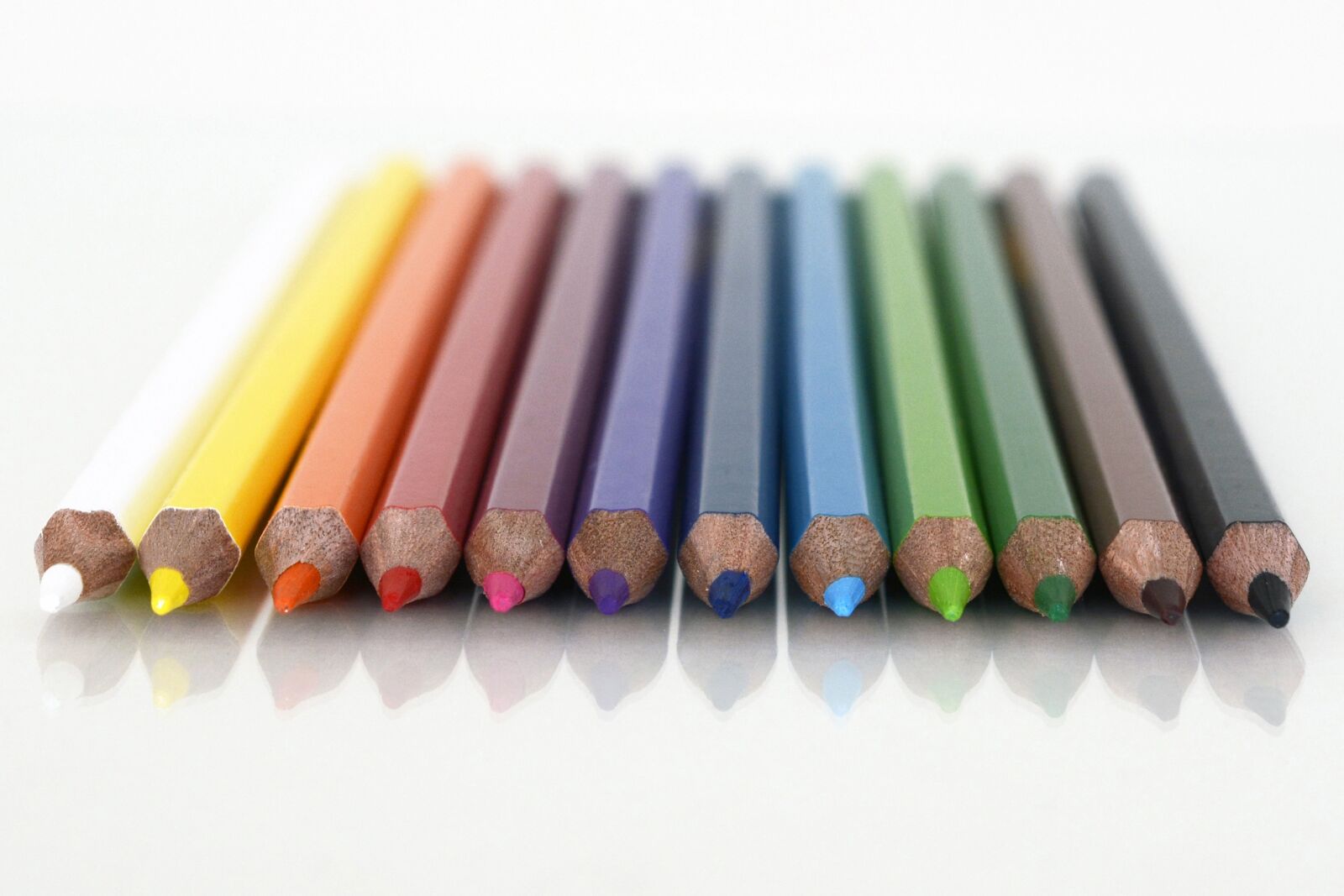 Nikon D7100 sample photo. Colour pencils, paint, colored photography