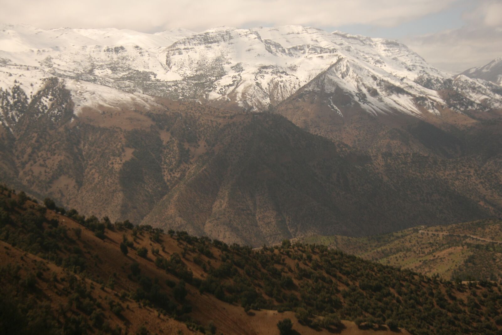 Canon EOS 400D (EOS Digital Rebel XTi / EOS Kiss Digital X) sample photo. Mountain, morocco, landscape photography