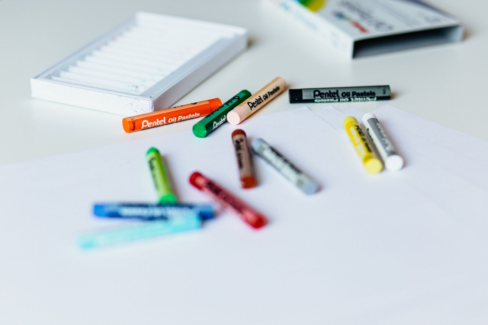 Canon EF 85mm F1.8 USM sample photo. Crayons, color, colorful photography
